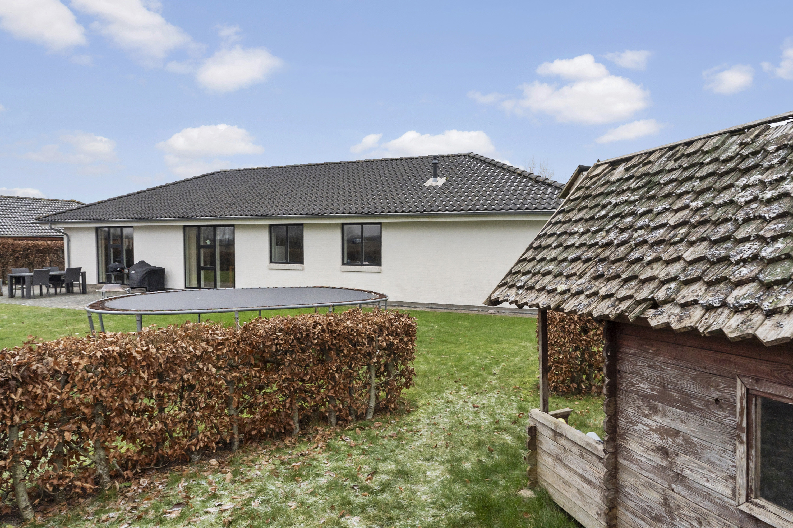 Fremhævet område billede i fuldskærmstilstand. Billede af Linde Alle 20, Ølsted, 8723 Løsning