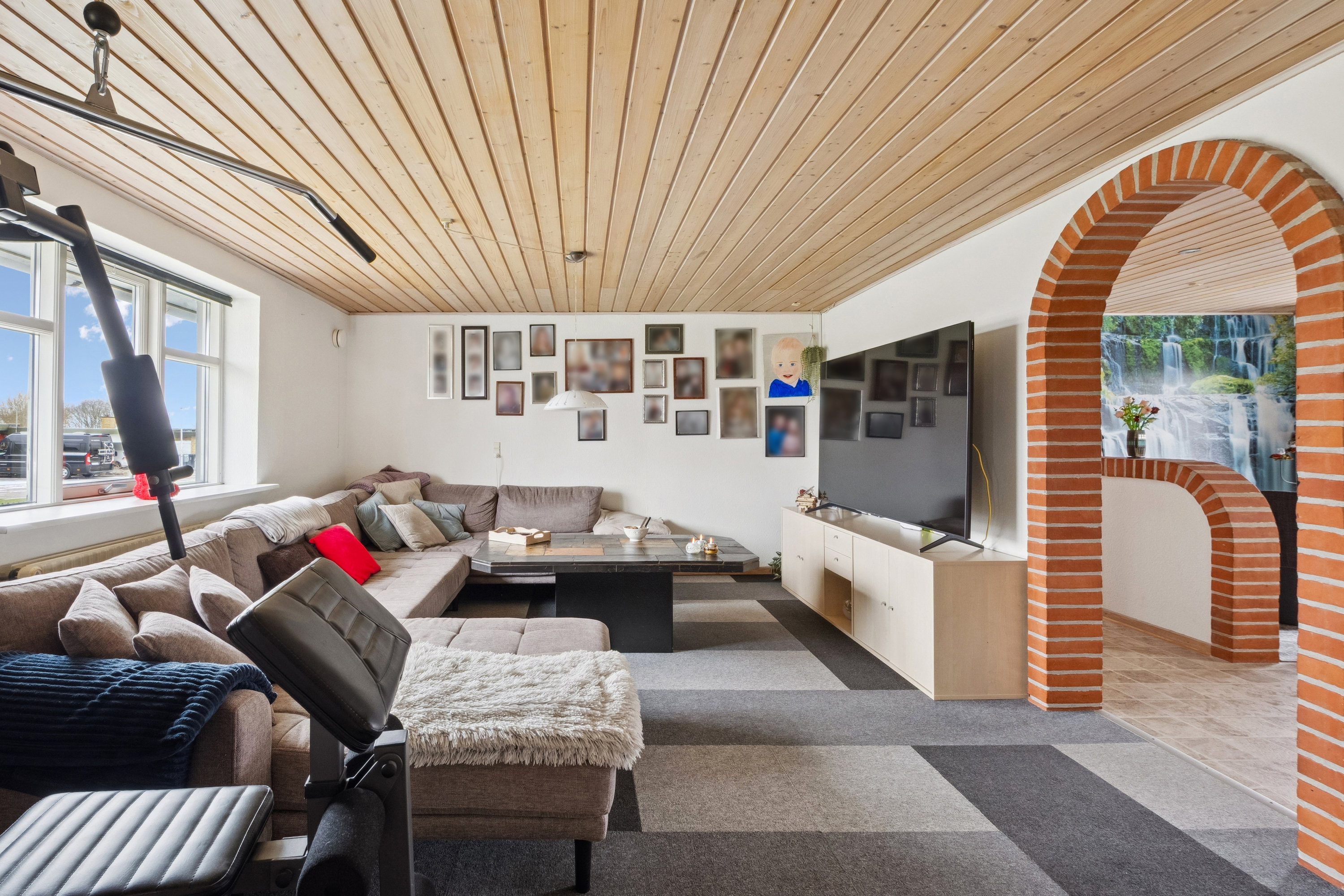 Fremhævet stue billede i fuldskærmstilstand. Billede af Søndervænget 29, Jebjerg, 7870 Roslev