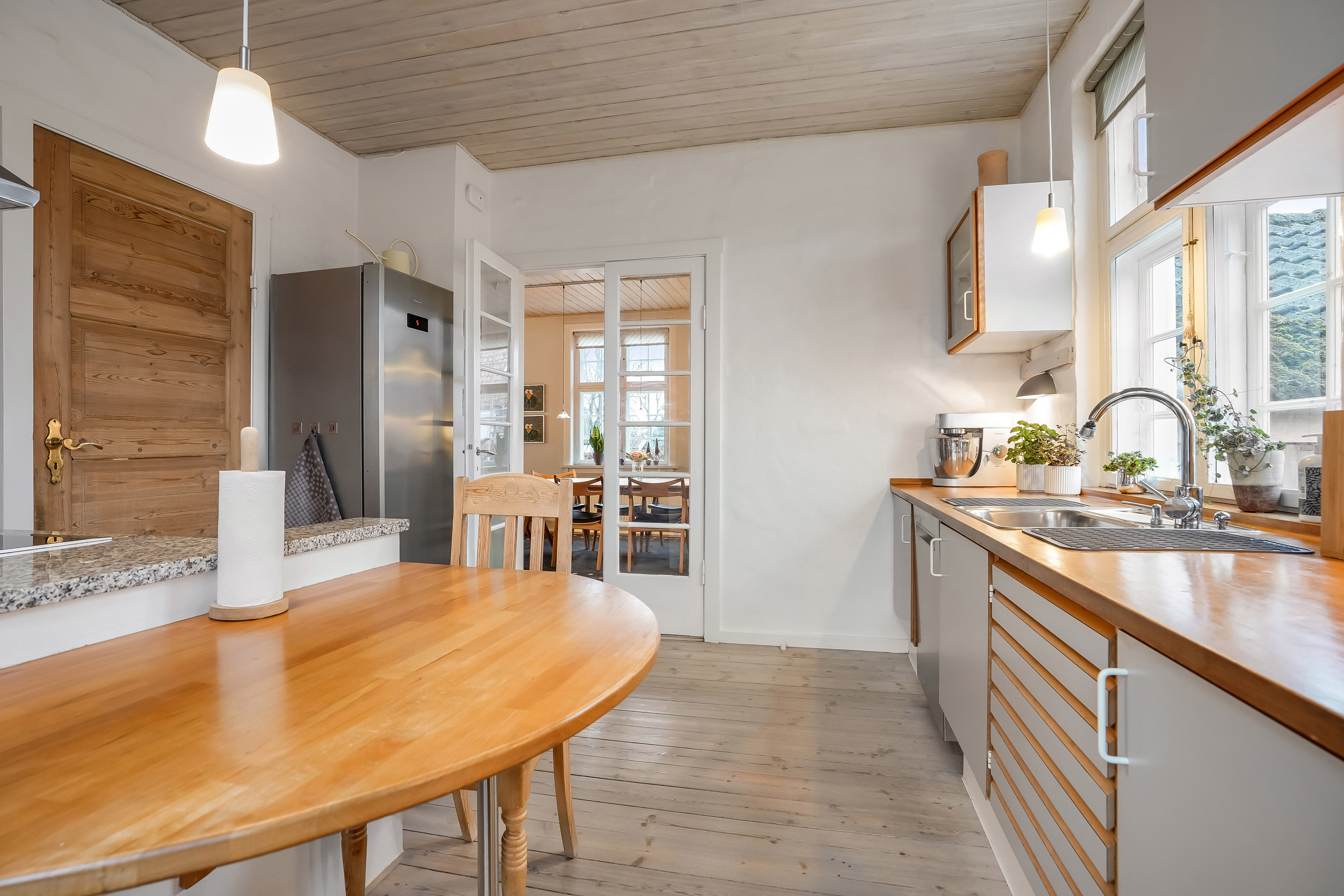 Fremhævet køkken billede i fuldskærmstilstand. Billede af Skolevej 3, Næsby, 5270 Odense N