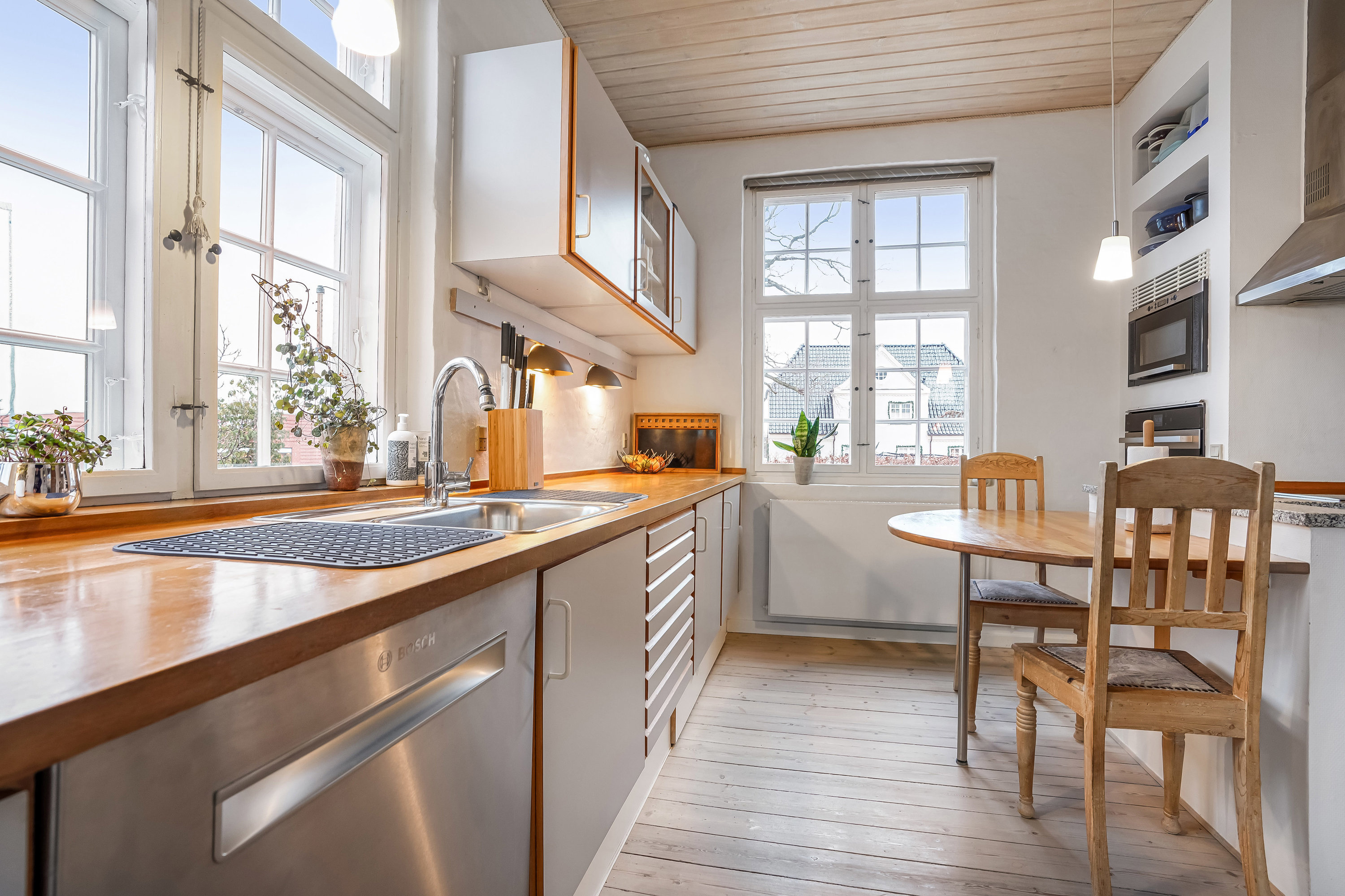 Fremhævet køkken billede i fuldskærmstilstand. Billede af Skolevej 3, Næsby, 5270 Odense N