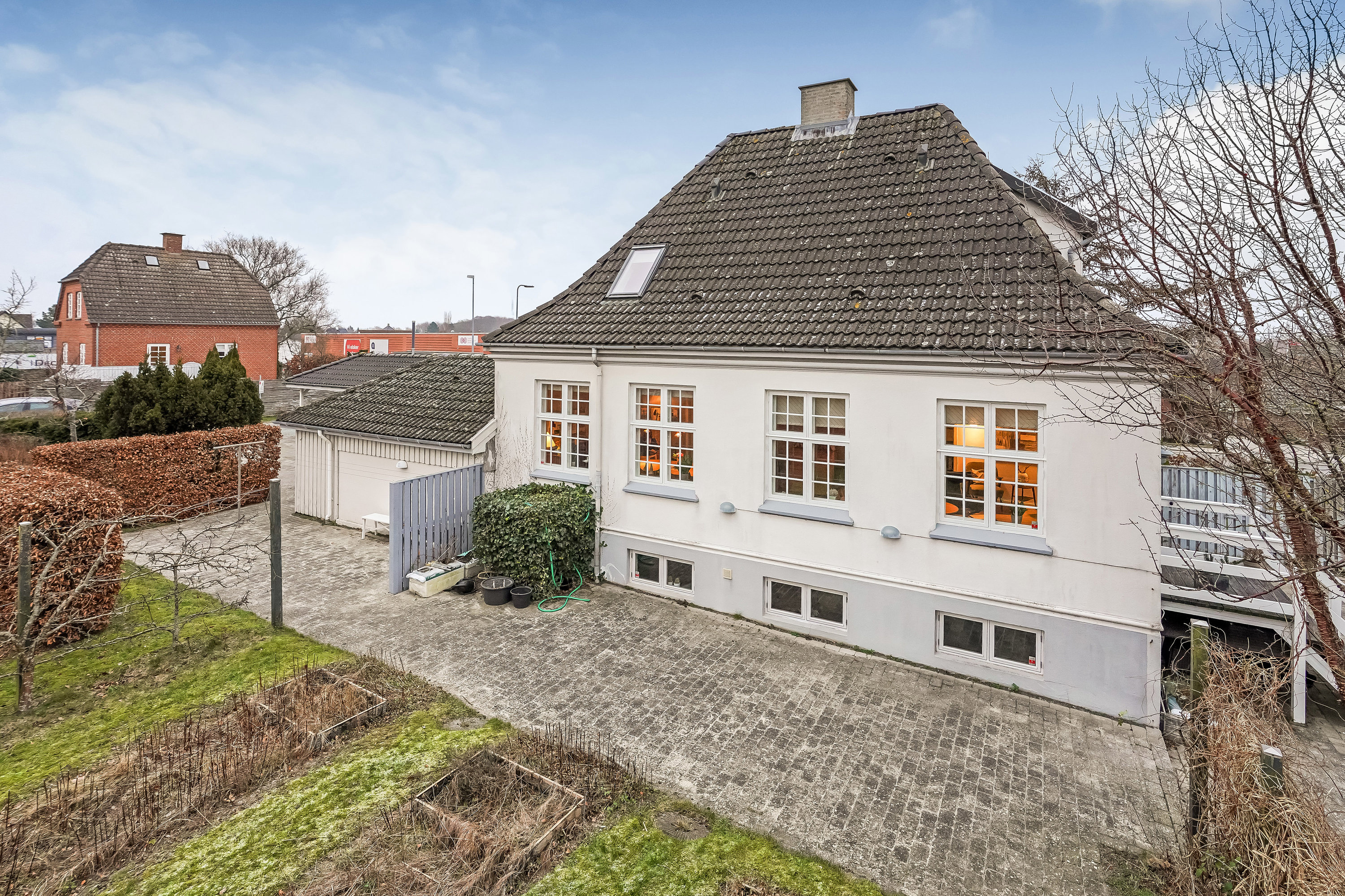 Fremhævet ejendommen billede i fuldskærmstilstand. Billede af Skolevej 3, Næsby, 5270 Odense N