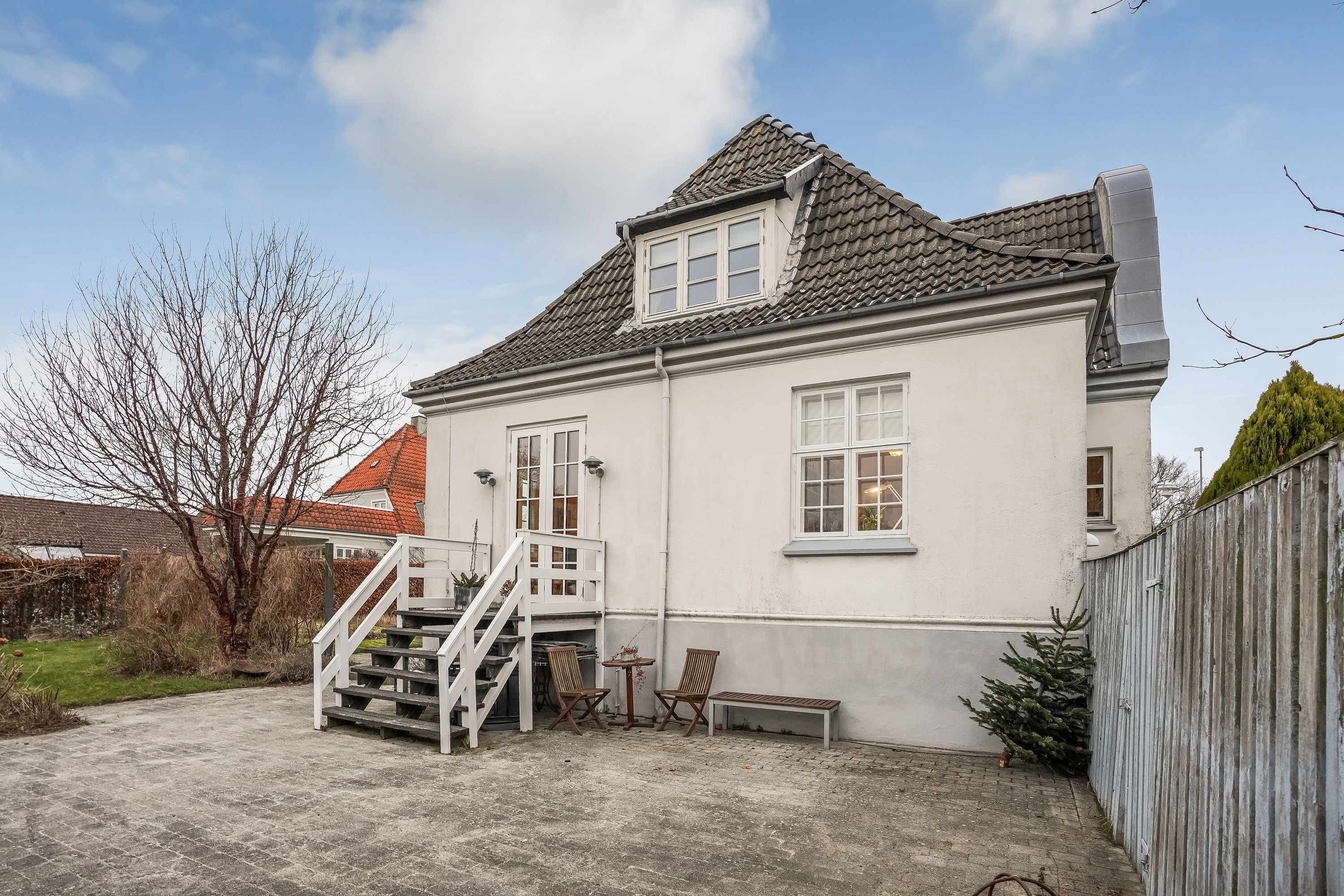 Fremhævet ejendommen billede i fuldskærmstilstand. Billede af Skolevej 3, Næsby, 5270 Odense N