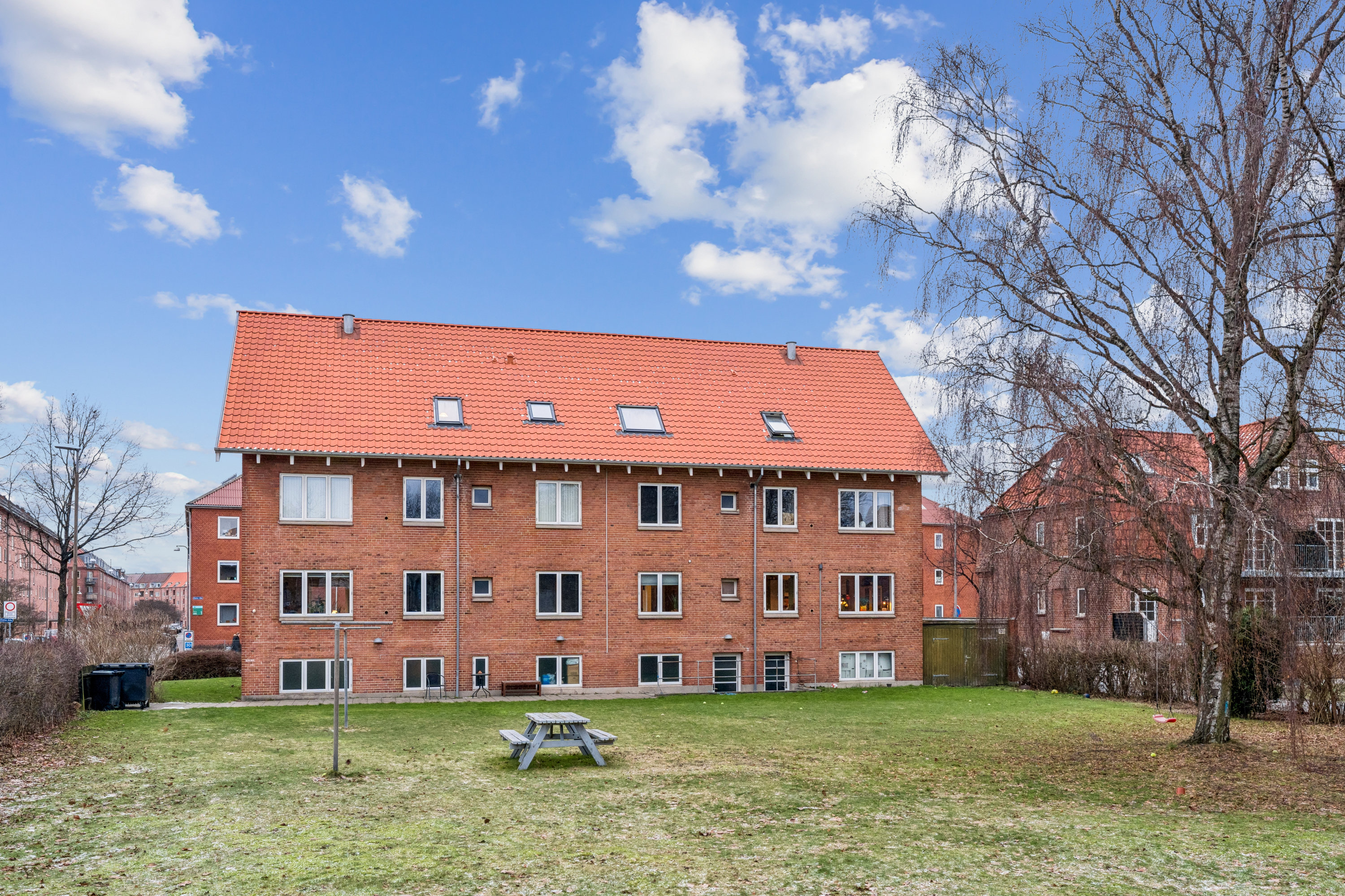 Fremhævet andet billede i fuldskærmstilstand. Billede af Østre Alle 81, st.. tv., 9000 Aalborg