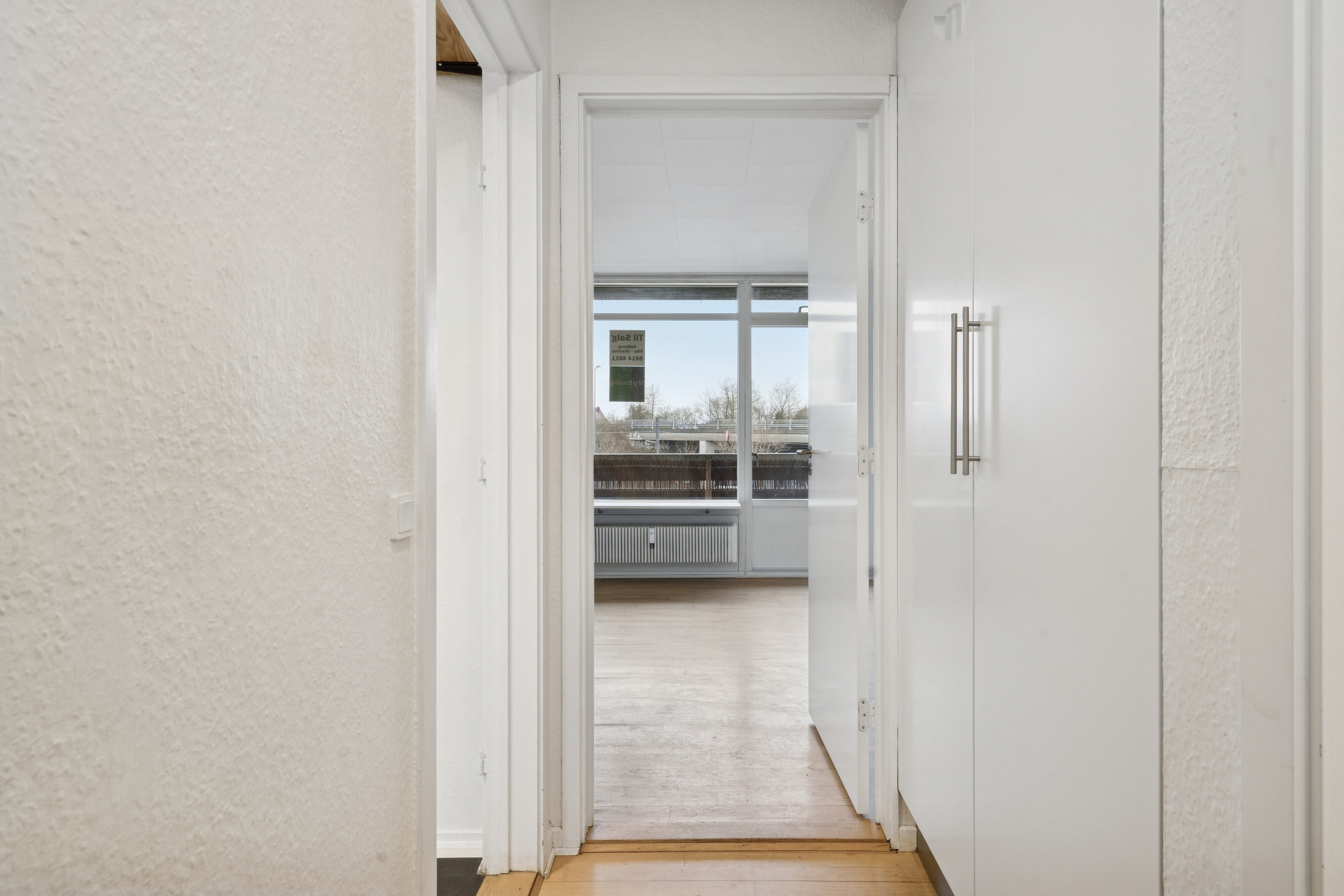 Fremhævet gang billede i fuldskærmstilstand. Billede af Christian X's Vej 12F, 8260 Viby J