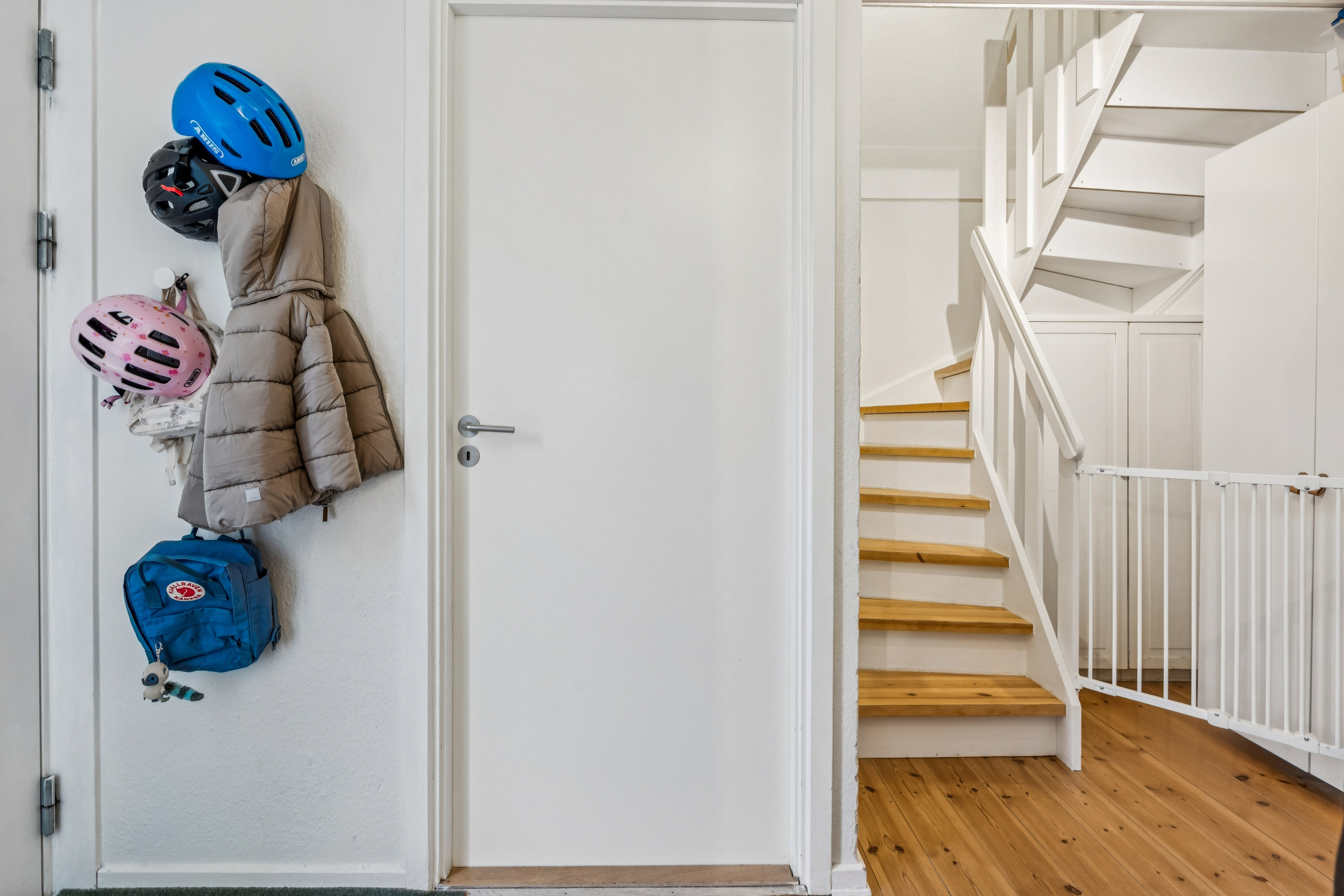 Fremhævet trappe billede i fuldskærmstilstand. Billede af Flintebakken 162, 8240 Risskov