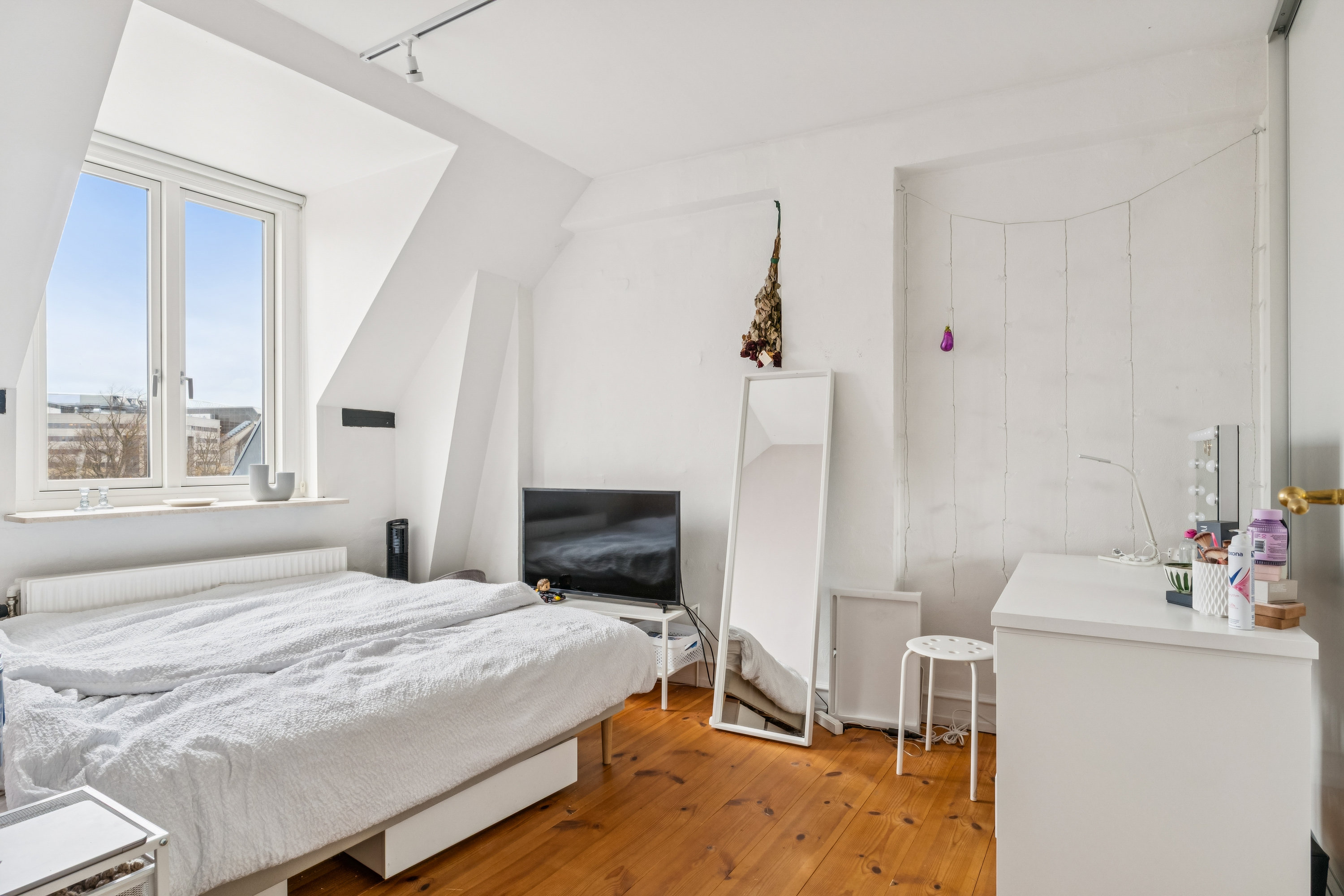 Fremhævet værelse billede i fuldskærmstilstand. Billede af Østerbrogade 96, 5., 2100 København Ø