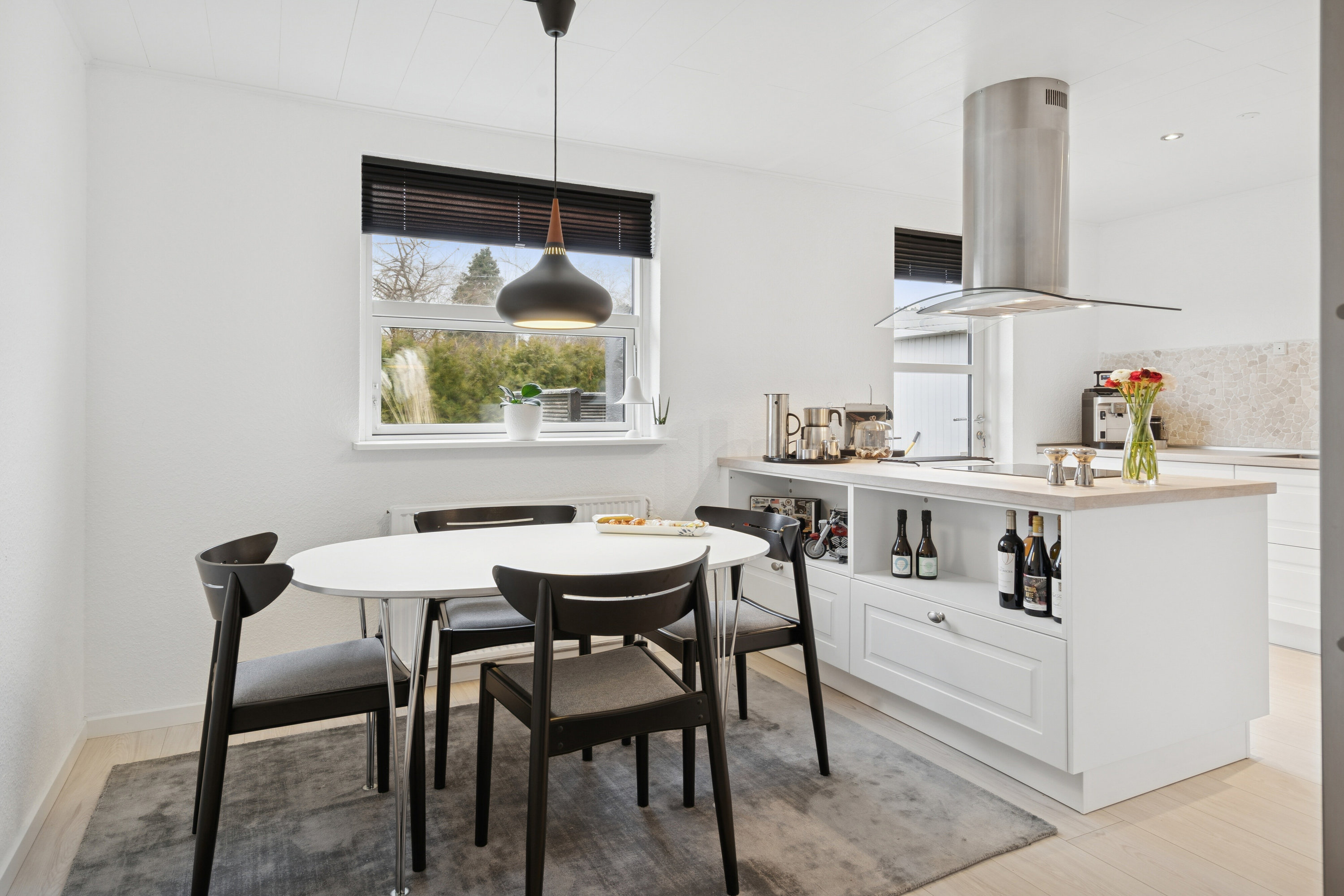 Fremhævet køkken billede i fuldskærmstilstand. Billede af Mikkelhøj 91, Karrebæk, 4736 Karrebæksminde