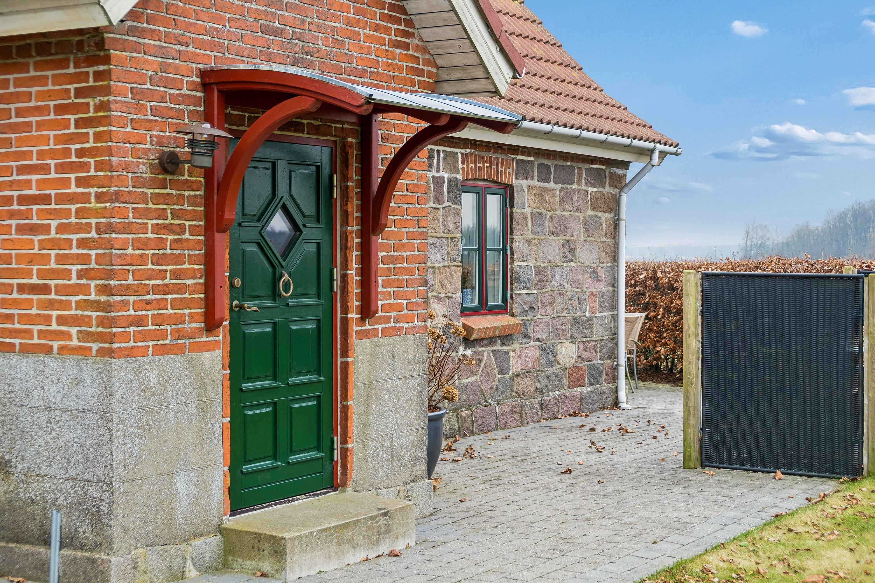 Fremhævet udendørs billede i fuldskærmstilstand. Billede af Dongsvej 7, 5854 Gislev