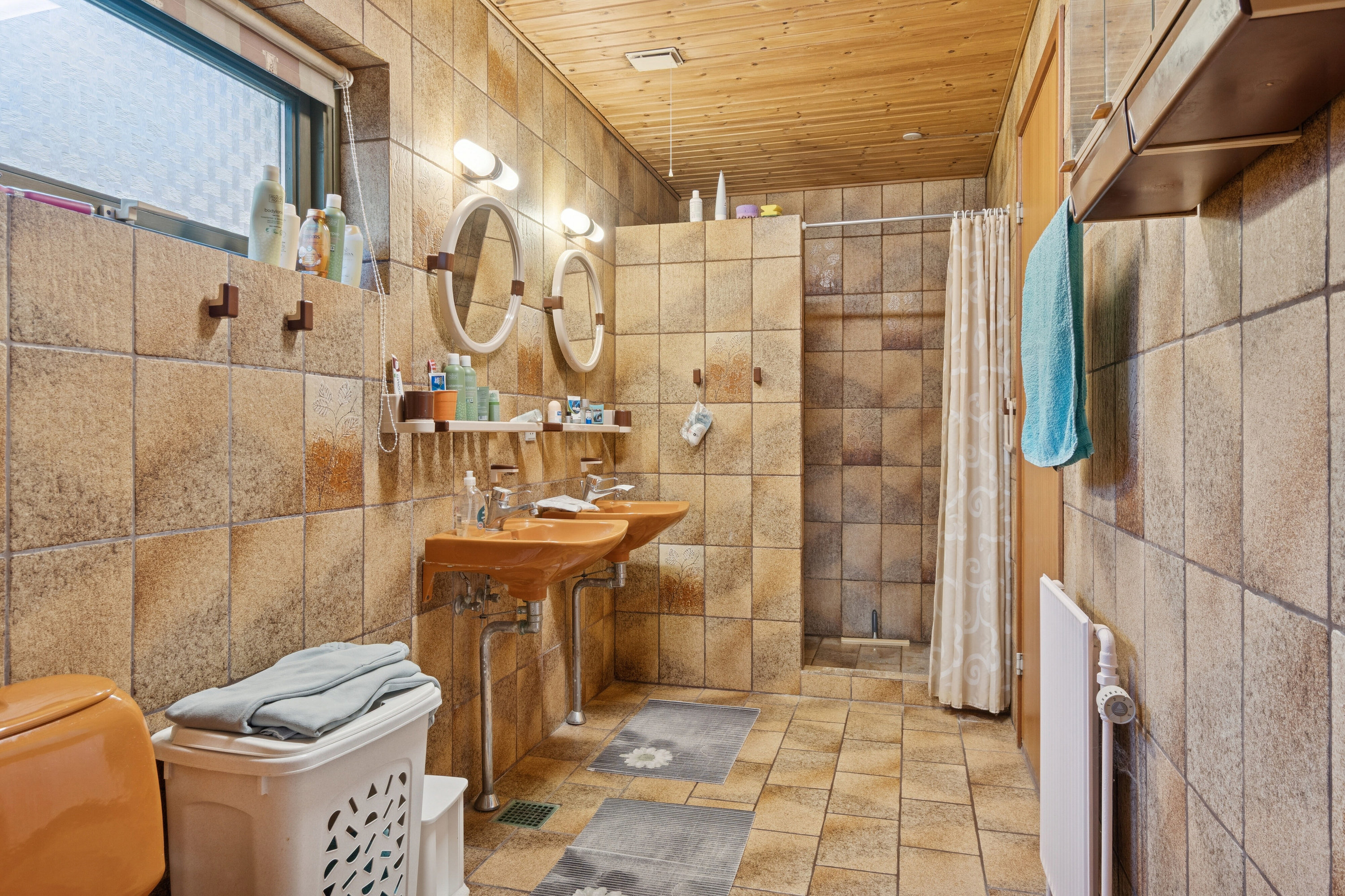 Fremhævet badeværelse billede i fuldskærmstilstand. Billede af Brøndbyvestervej 105, 2605 Brøndby