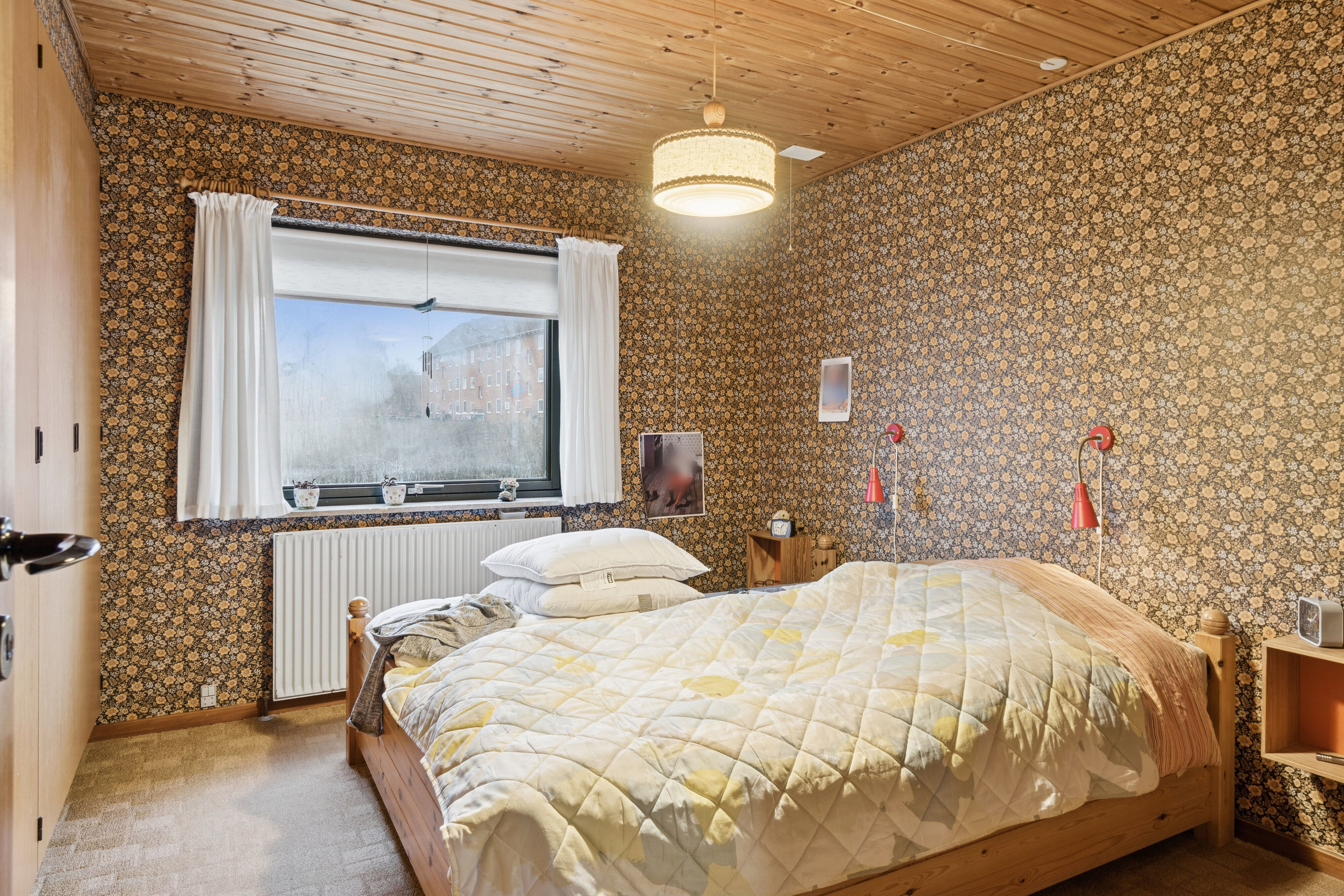 Fremhævet soveværelse billede i fuldskærmstilstand. Billede af Brøndbyvestervej 105, 2605 Brøndby