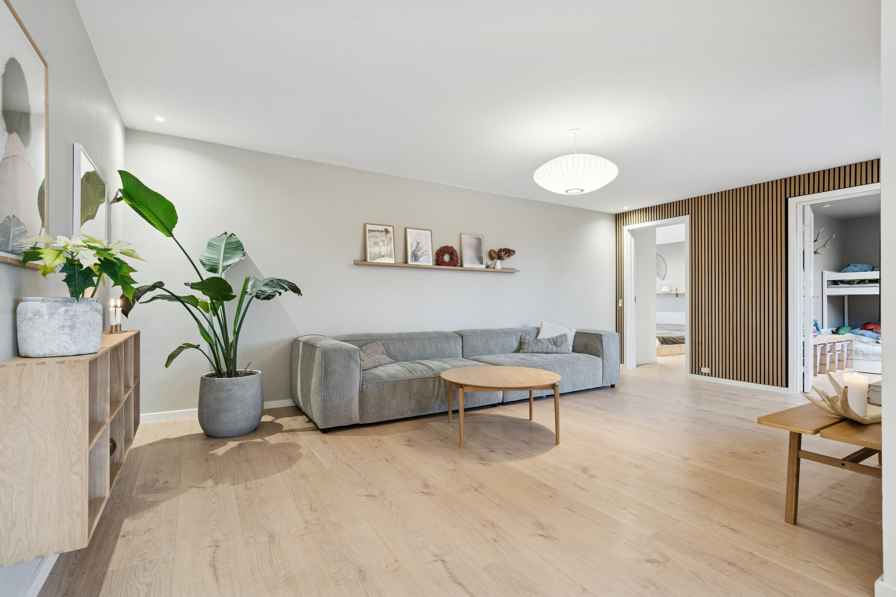 Fremhævet stue billede i fuldskærmstilstand. Billede af Syrenvej 33, 4690 Haslev