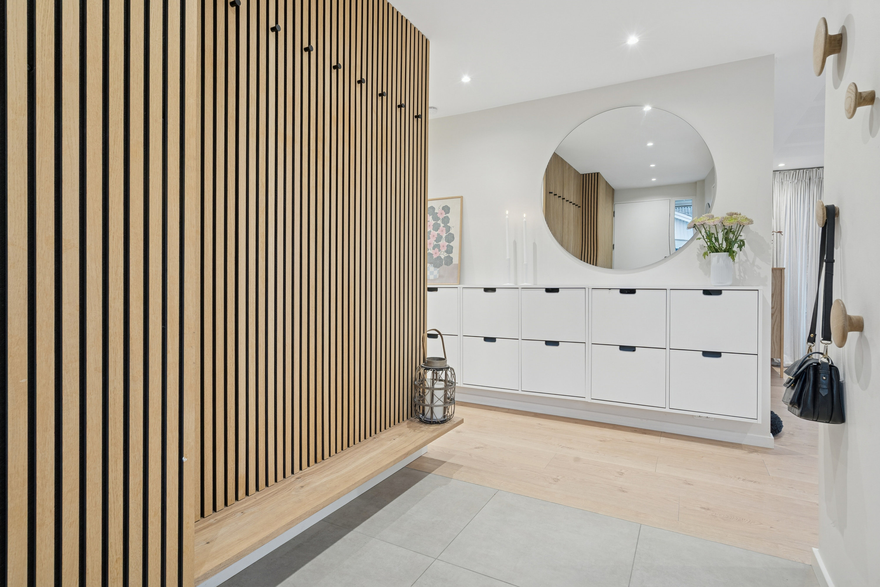 Fremhævet gang billede i fuldskærmstilstand. Billede af Syrenvej 33, 4690 Haslev