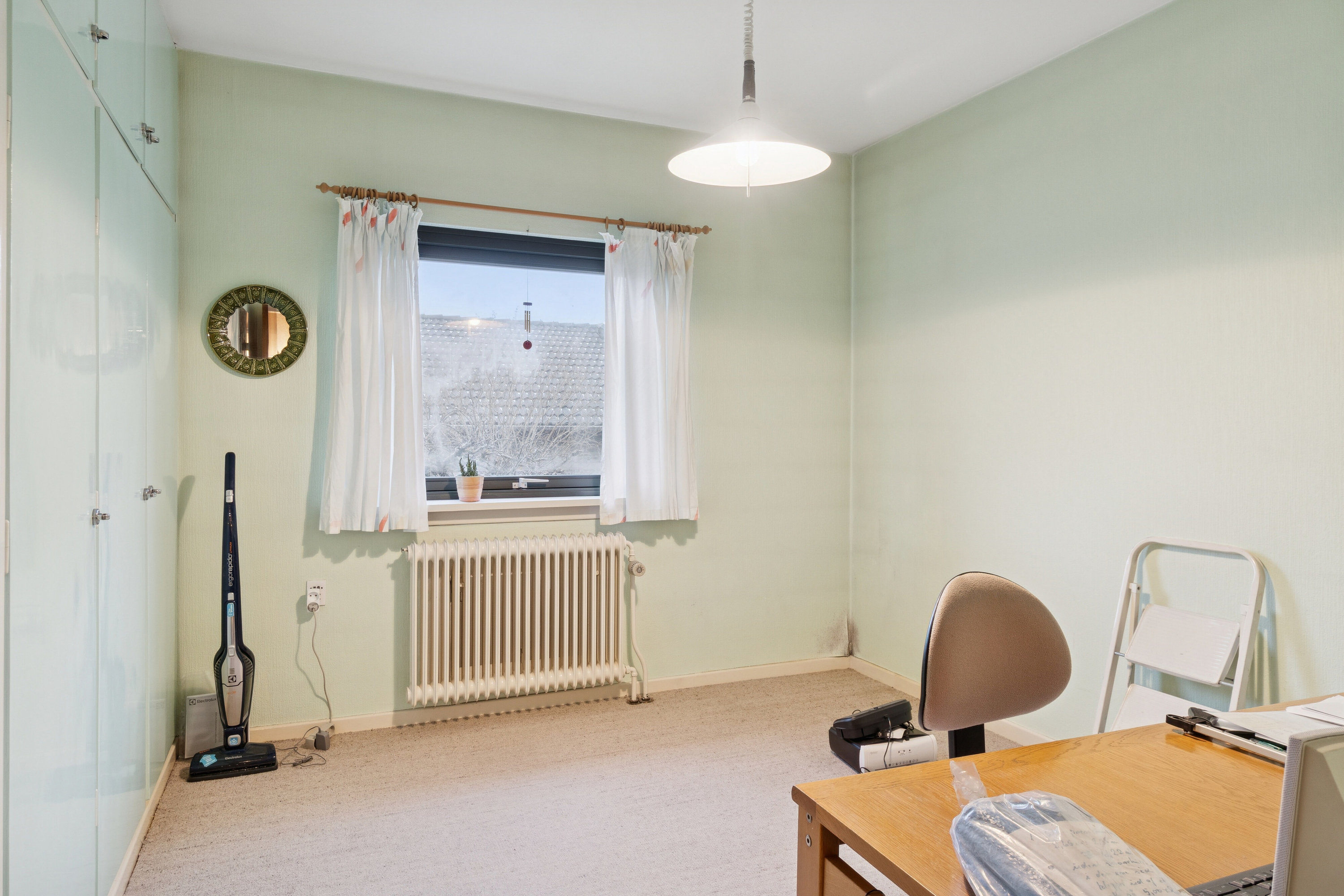 Fremhævet arbejdsværelse billede i fuldskærmstilstand. Billede af Brøndbyvestervej 105, 2605 Brøndby