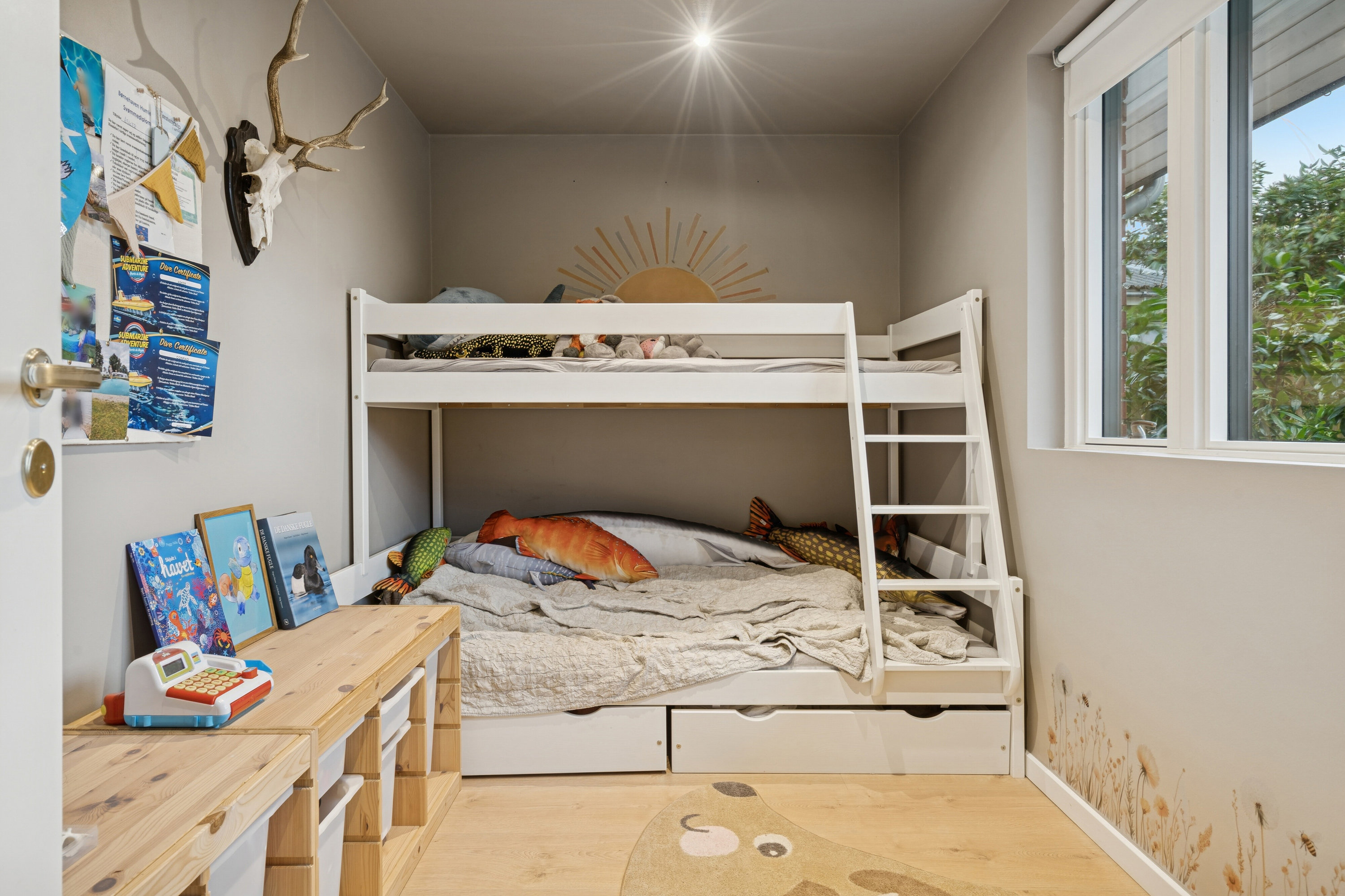 Fremhævet soveværelse billede i fuldskærmstilstand. Billede af Syrenvej 33, 4690 Haslev