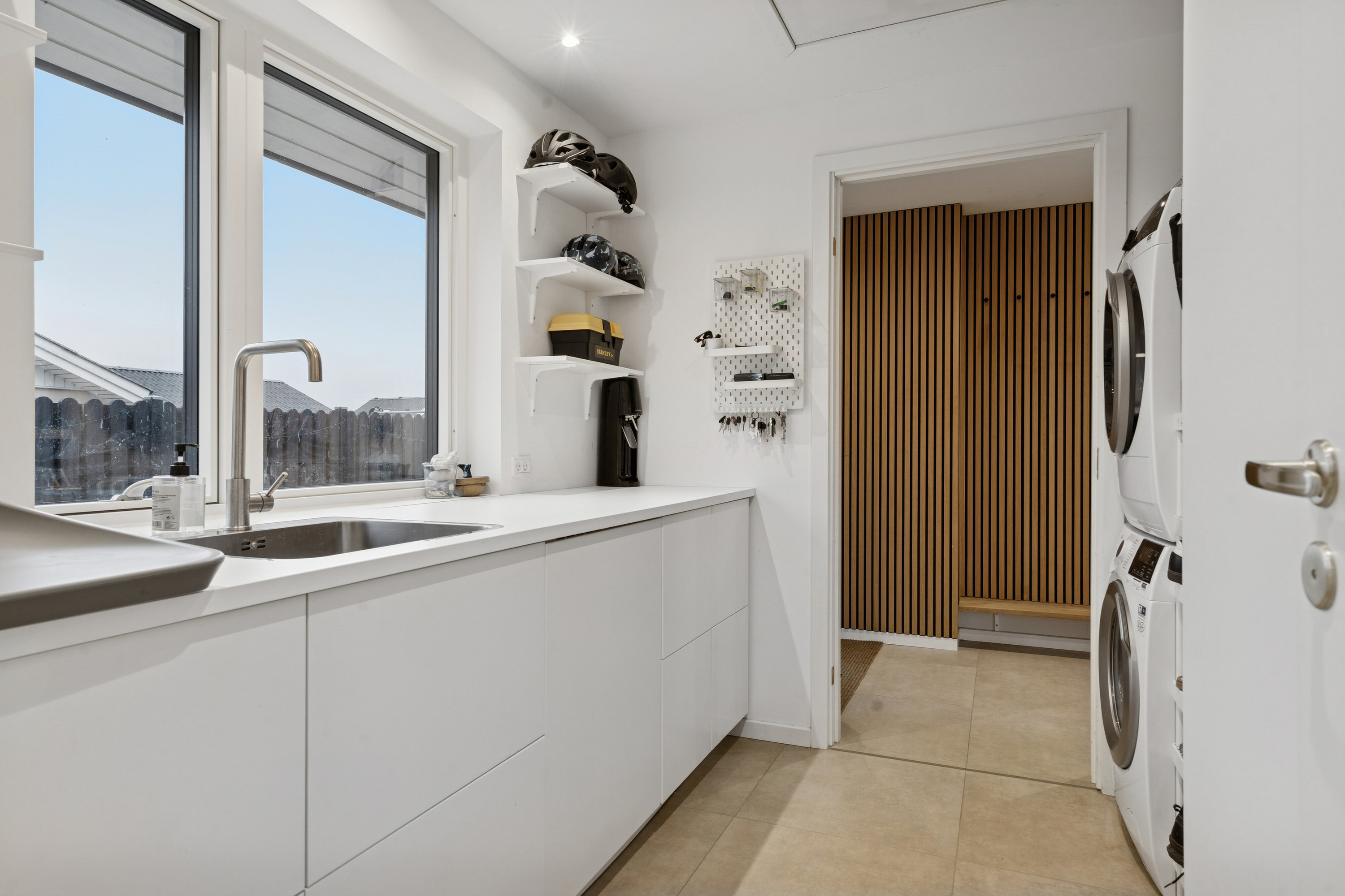 Fremhævet køkken billede i fuldskærmstilstand. Billede af Syrenvej 33, 4690 Haslev