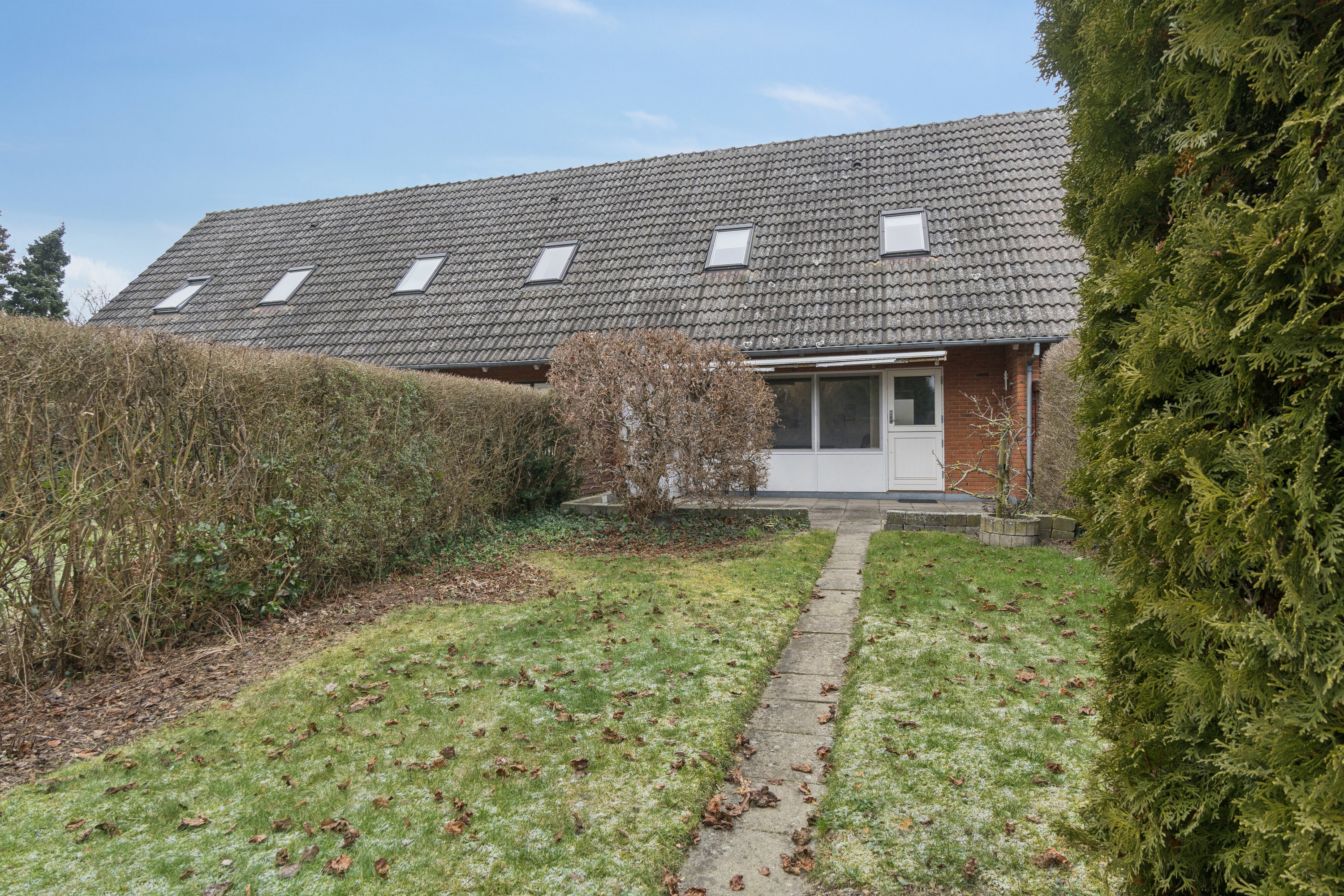 Fremhævet set fra haven billede i fuldskærmstilstand. Billede af Brydes Alle 9, 4200 Slagelse