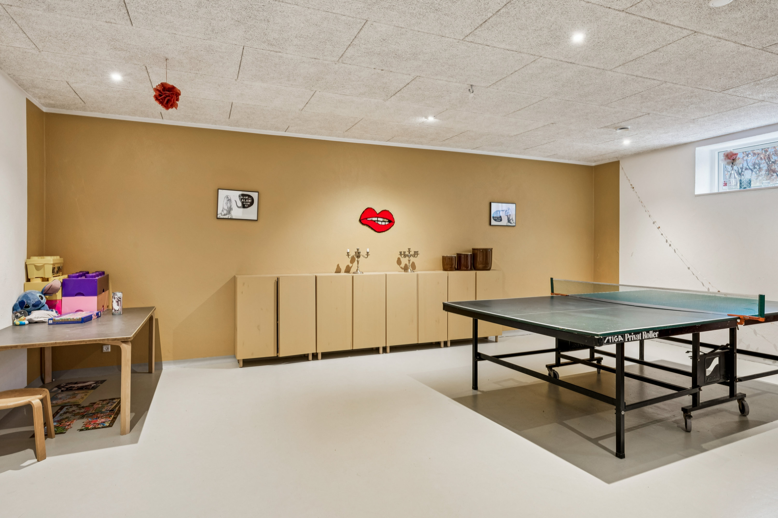 Fremhævet stue billede i fuldskærmstilstand. Billede af Overblikket 16, Rodskov, 8543 Hornslet