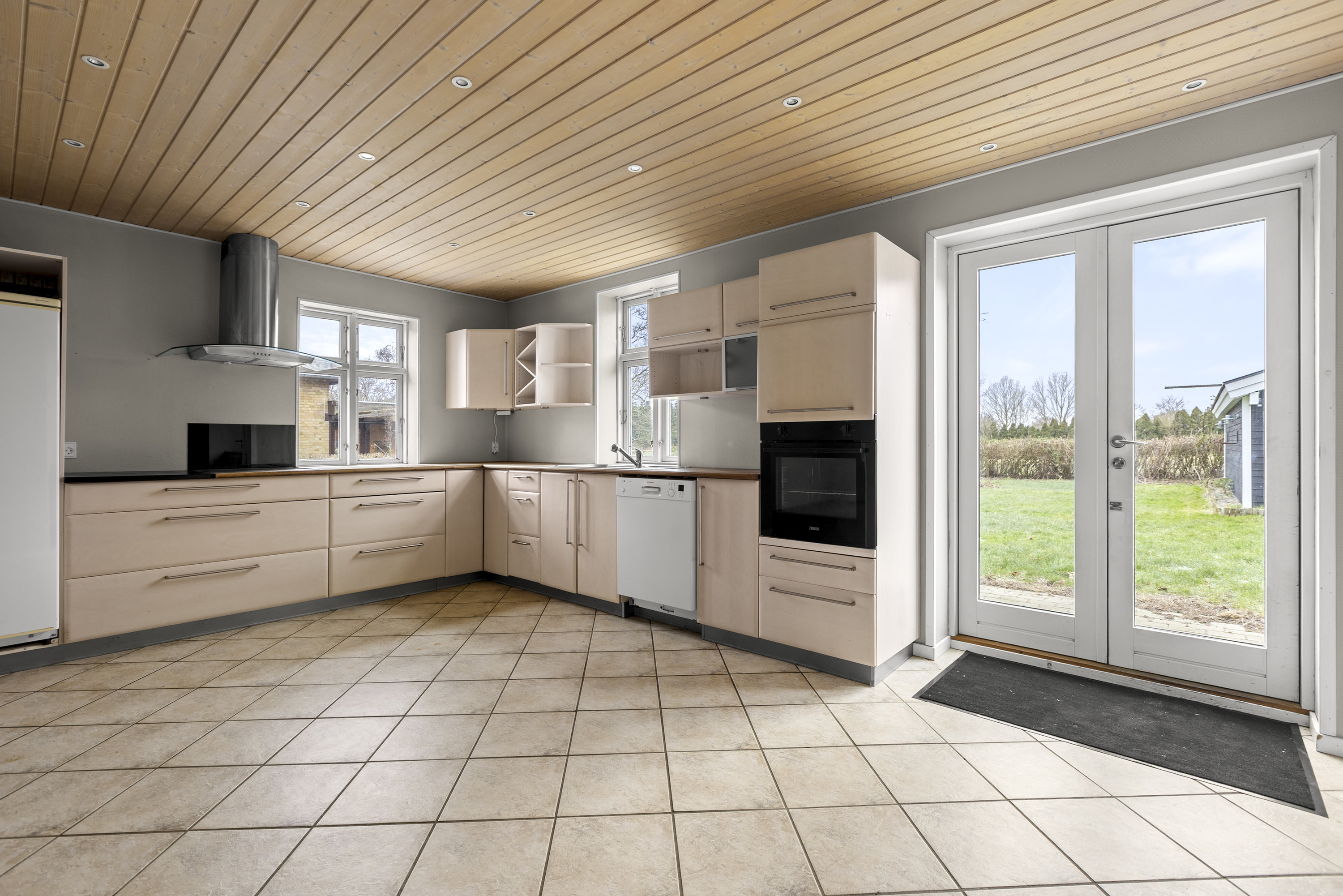 Fremhævet køkken billede i fuldskærmstilstand. Billede af Veddevej 47, 4295 Stenlille