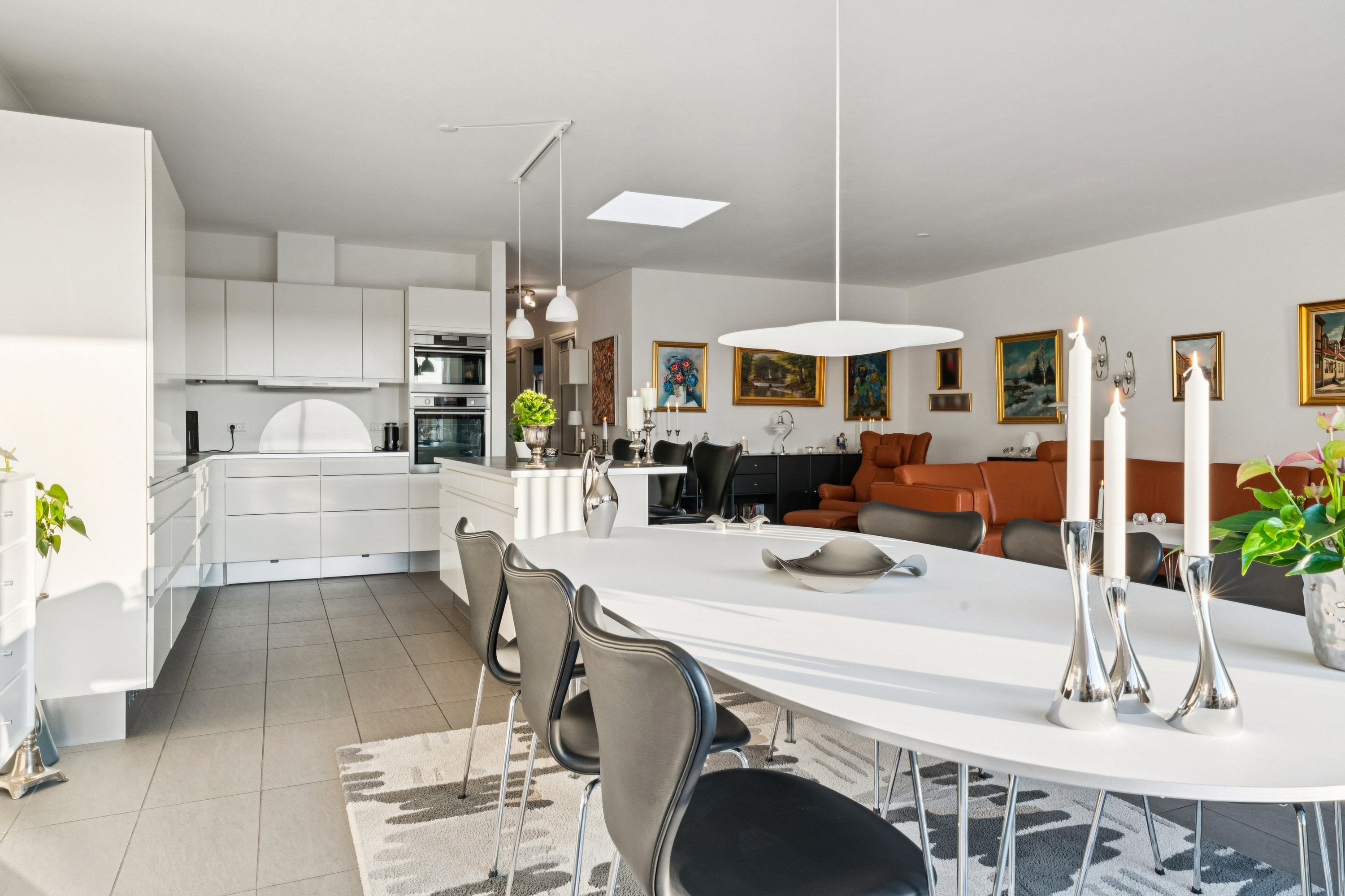 Fremhævet køkken billede i fuldskærmstilstand. Billede af Tinbergens Alle 63, 9260 Gistrup