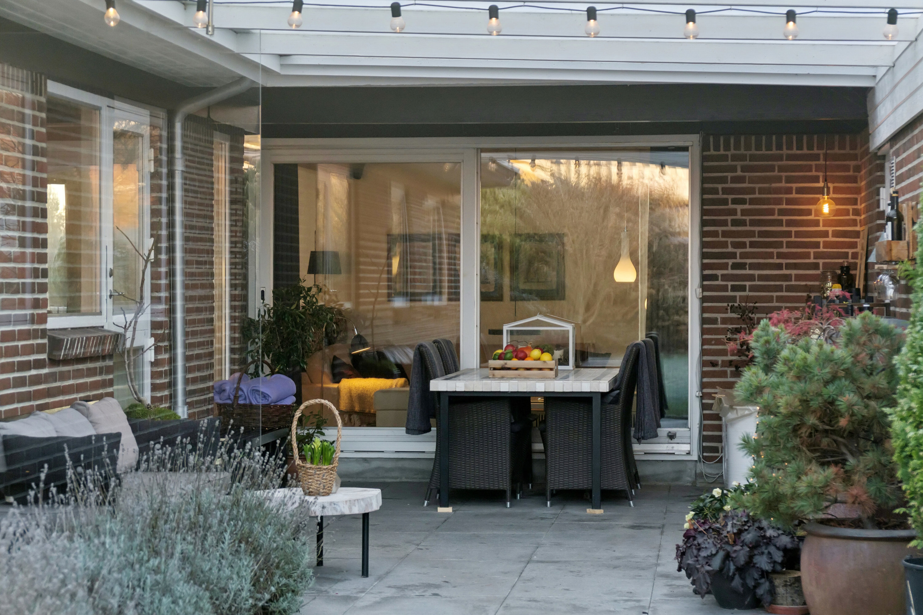 Fremhævet terrasse billede i fuldskærmstilstand. Billede af Tyrrestrupvej 4, 8270 Højbjerg