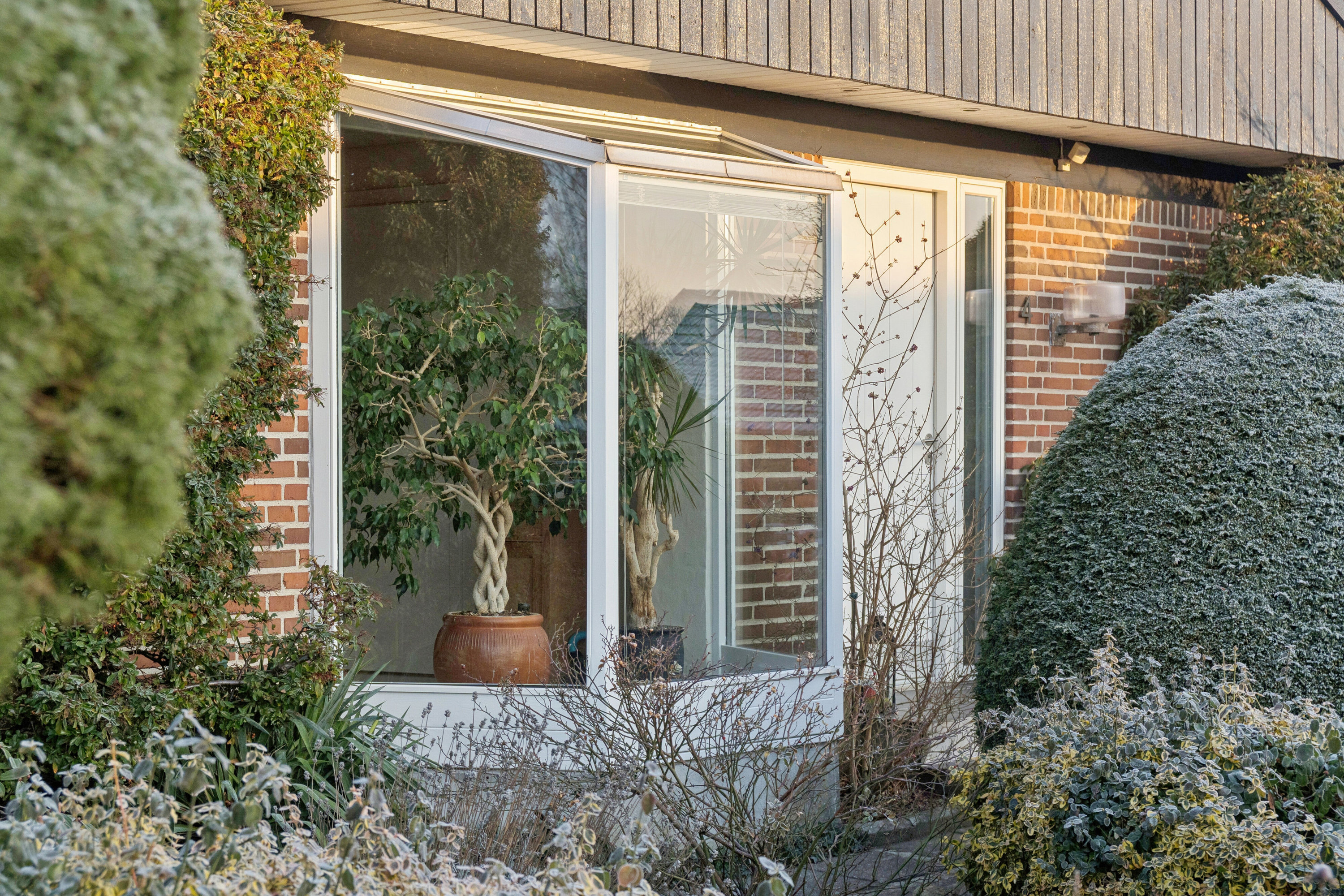 Fremhævet karnap billede i fuldskærmstilstand. Billede af Tyrrestrupvej 4, 8270 Højbjerg