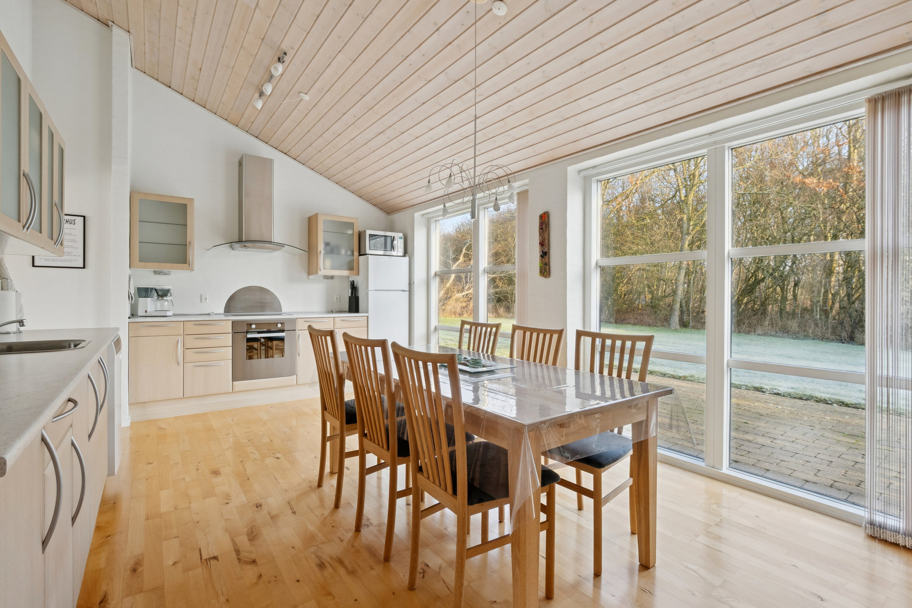 Fremhævet spisestue billede i fuldskærmstilstand. Billede af Hannesvej 8, Randrup, 7770 Vestervig