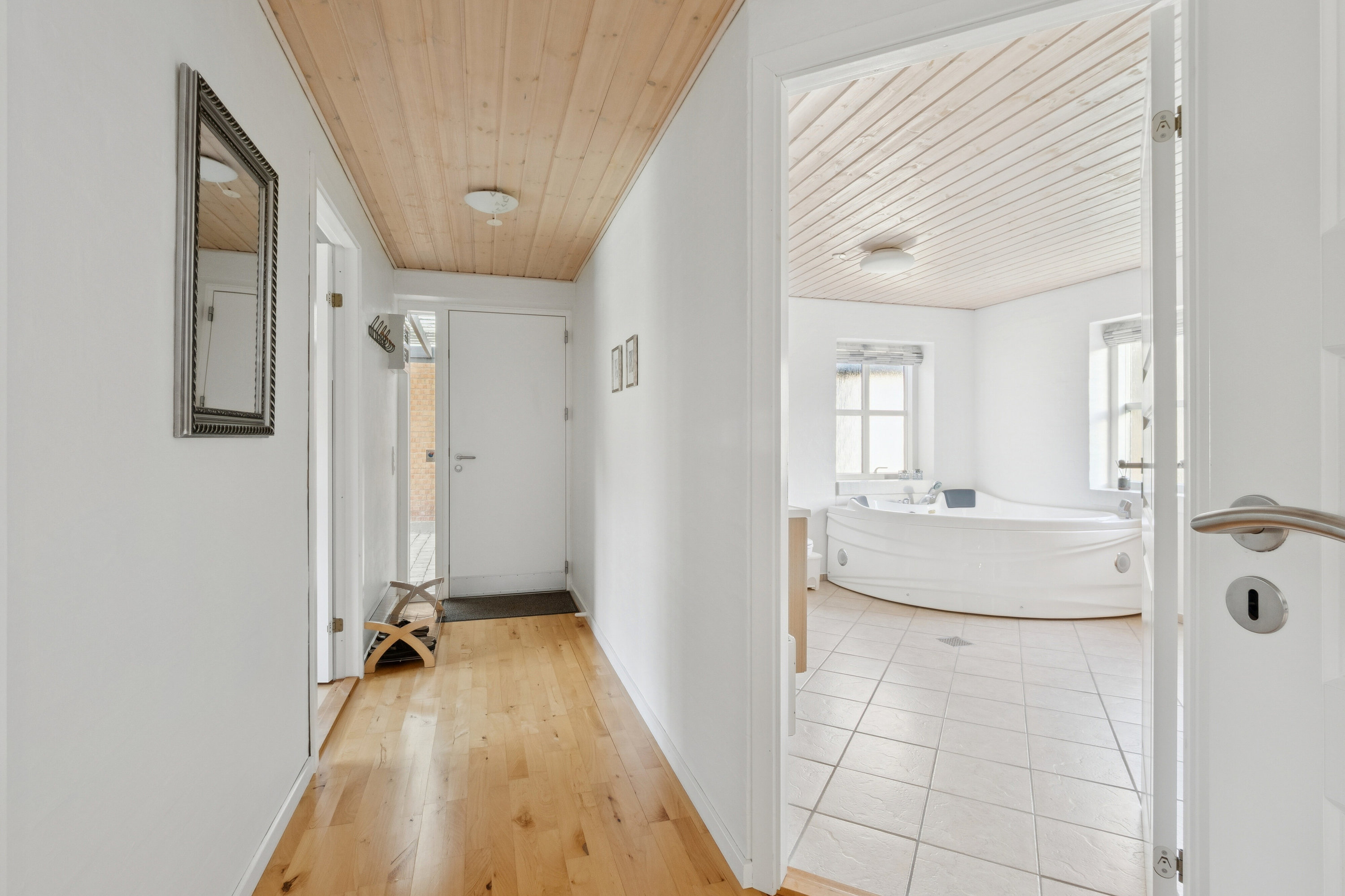 Fremhævet hall billede i fuldskærmstilstand. Billede af Hannesvej 8, Randrup, 7770 Vestervig