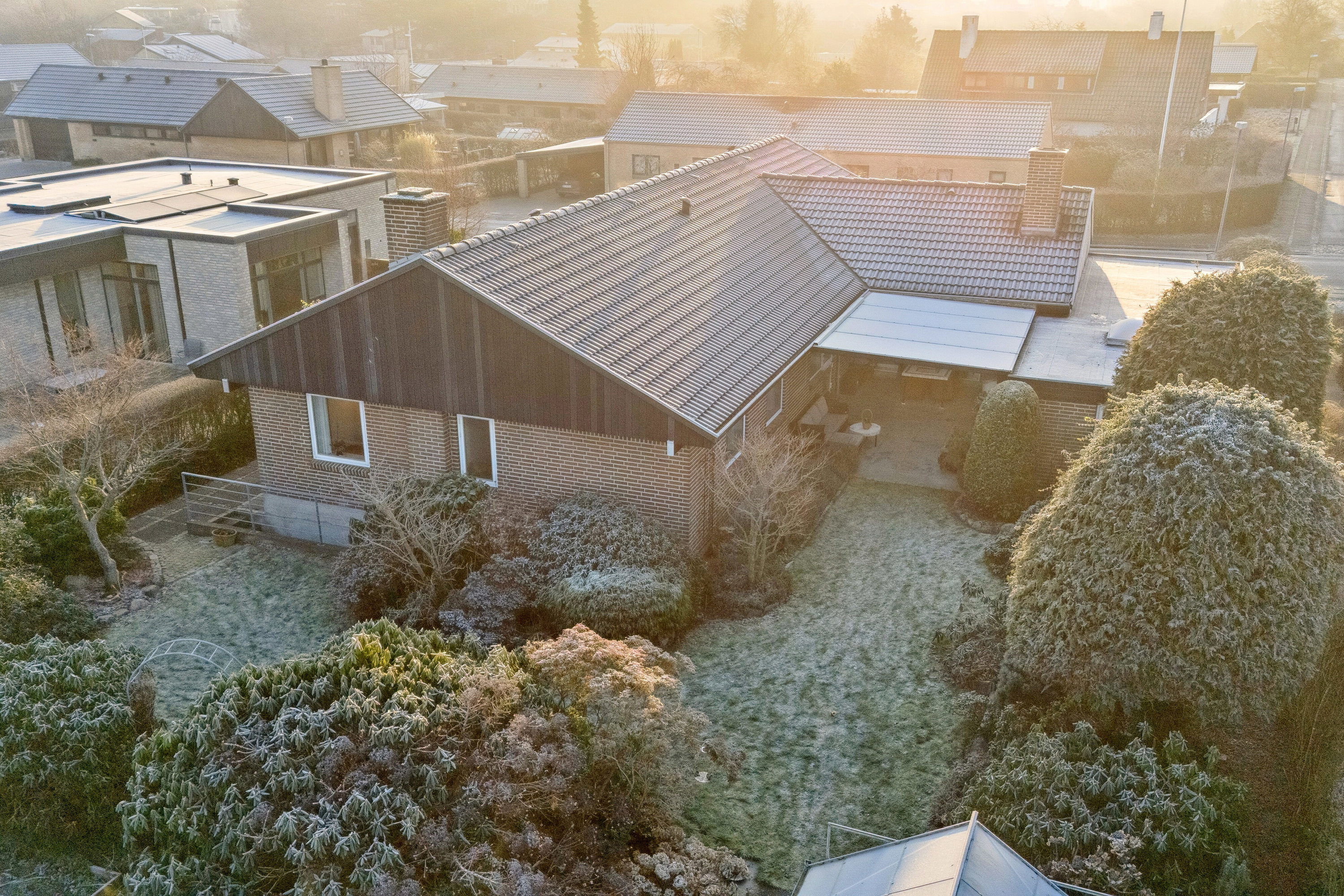 Fremhævet set fra vejen billede i fuldskærmstilstand. Billede af Tyrrestrupvej 4, 8270 Højbjerg