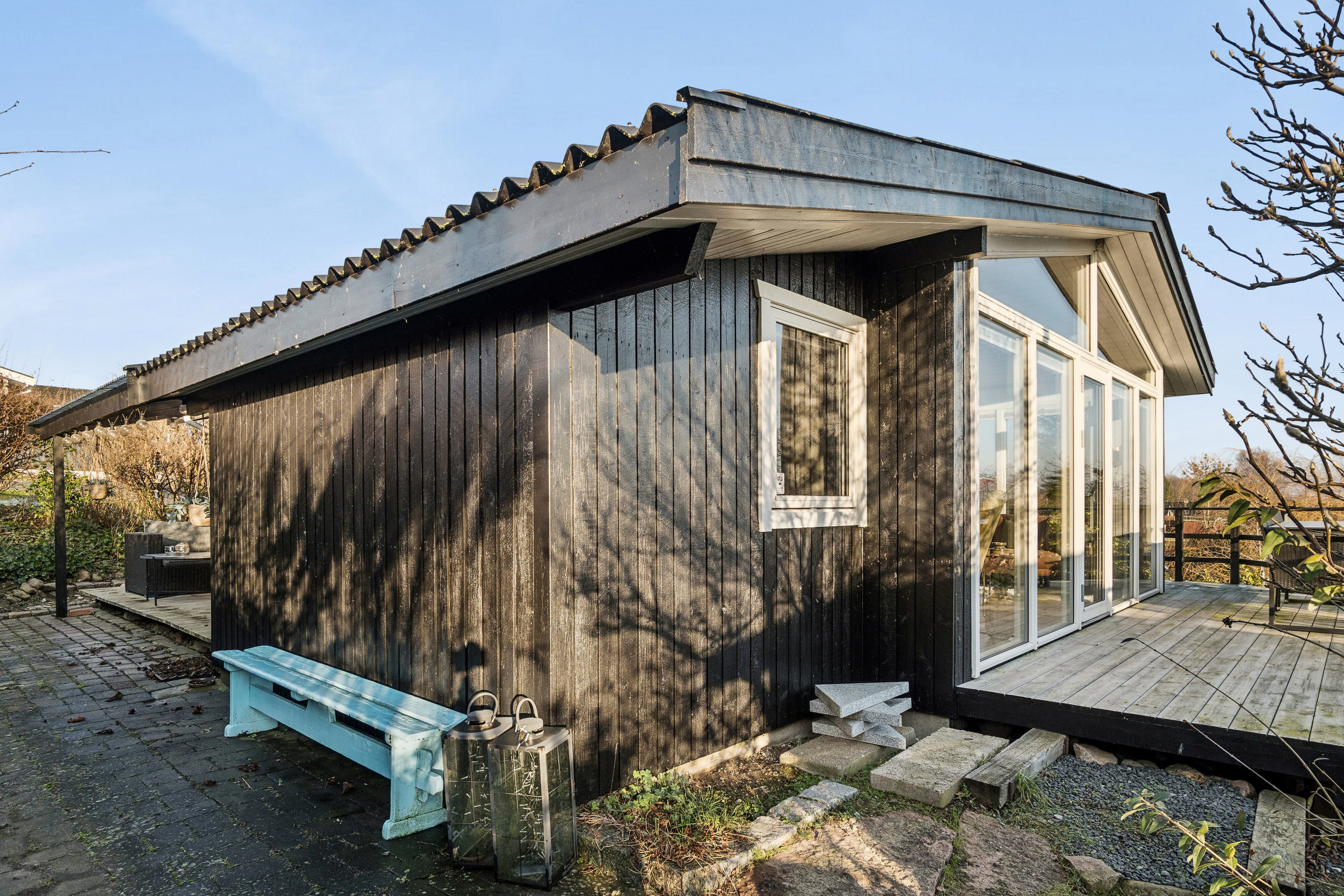 Fremhævet set fra haven billede i fuldskærmstilstand. Billede af Strandsvinget 27, Plejeruphuse, 4571 Grevinge