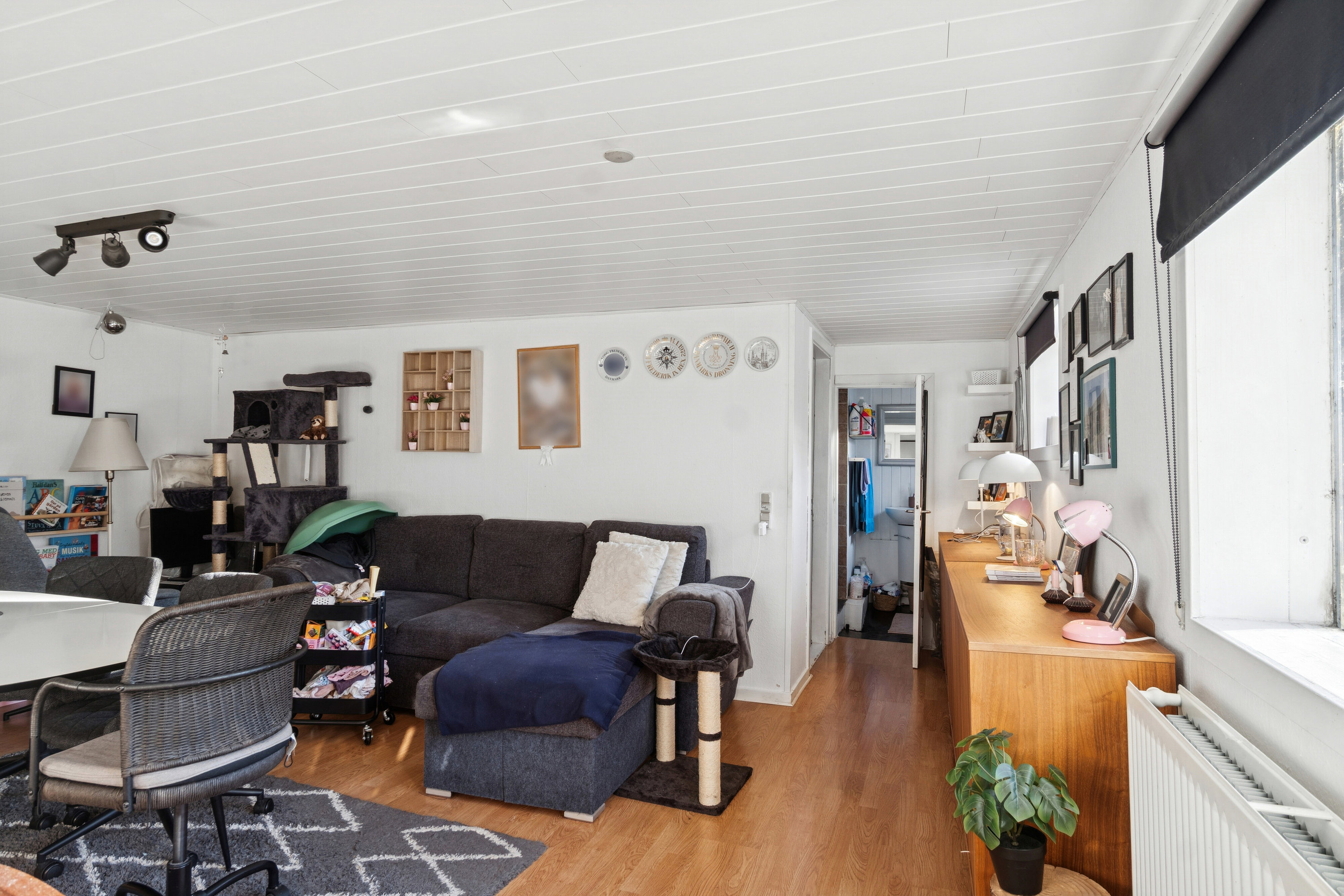 Fremhævet stue billede i fuldskærmstilstand. Billede af Eskebjergvej 91, 4593 Eskebjerg