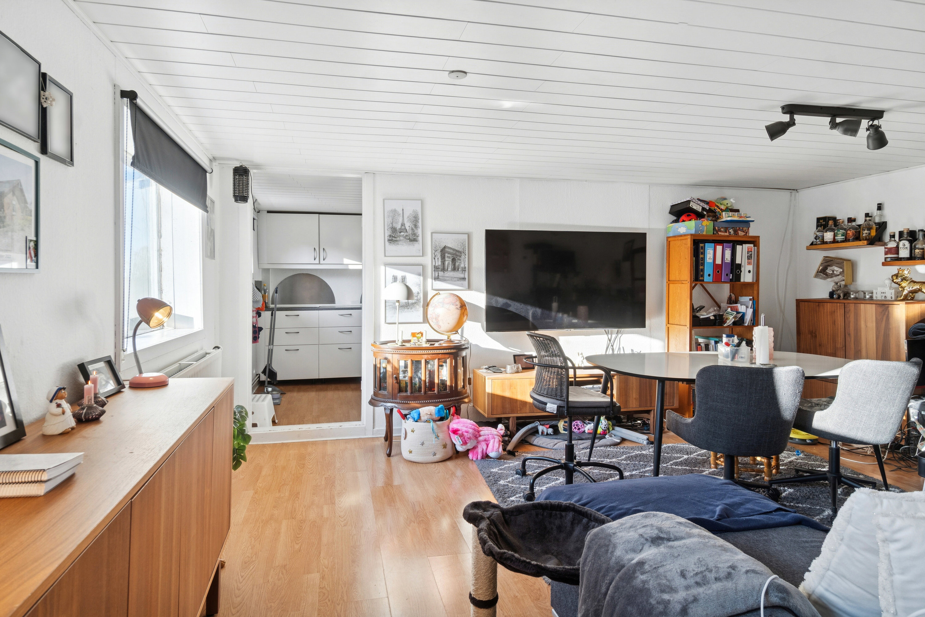 Fremhævet stue billede i fuldskærmstilstand. Billede af Eskebjergvej 91, 4593 Eskebjerg