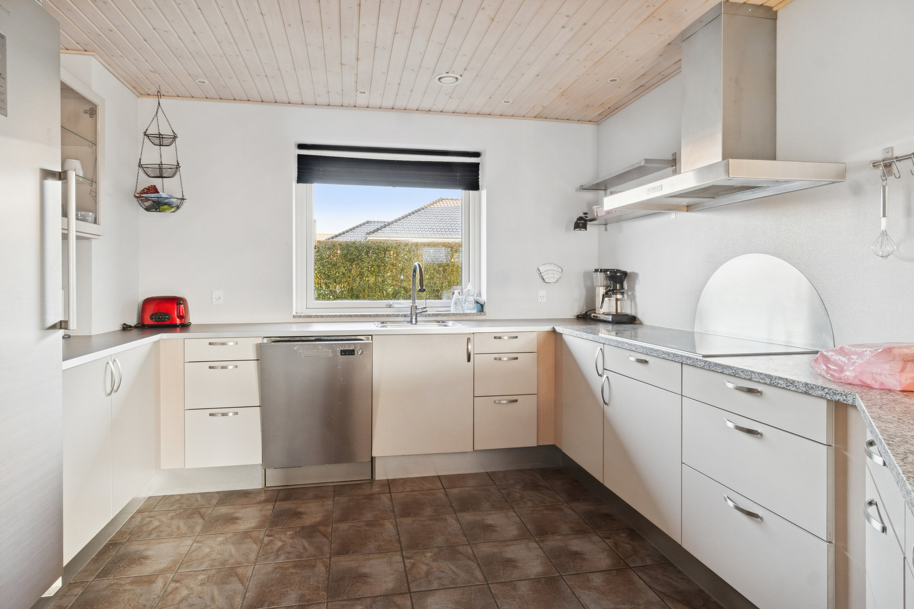 Fremhævet køkken billede i fuldskærmstilstand. Billede af Hyldetoften 30, 4281 Gørlev