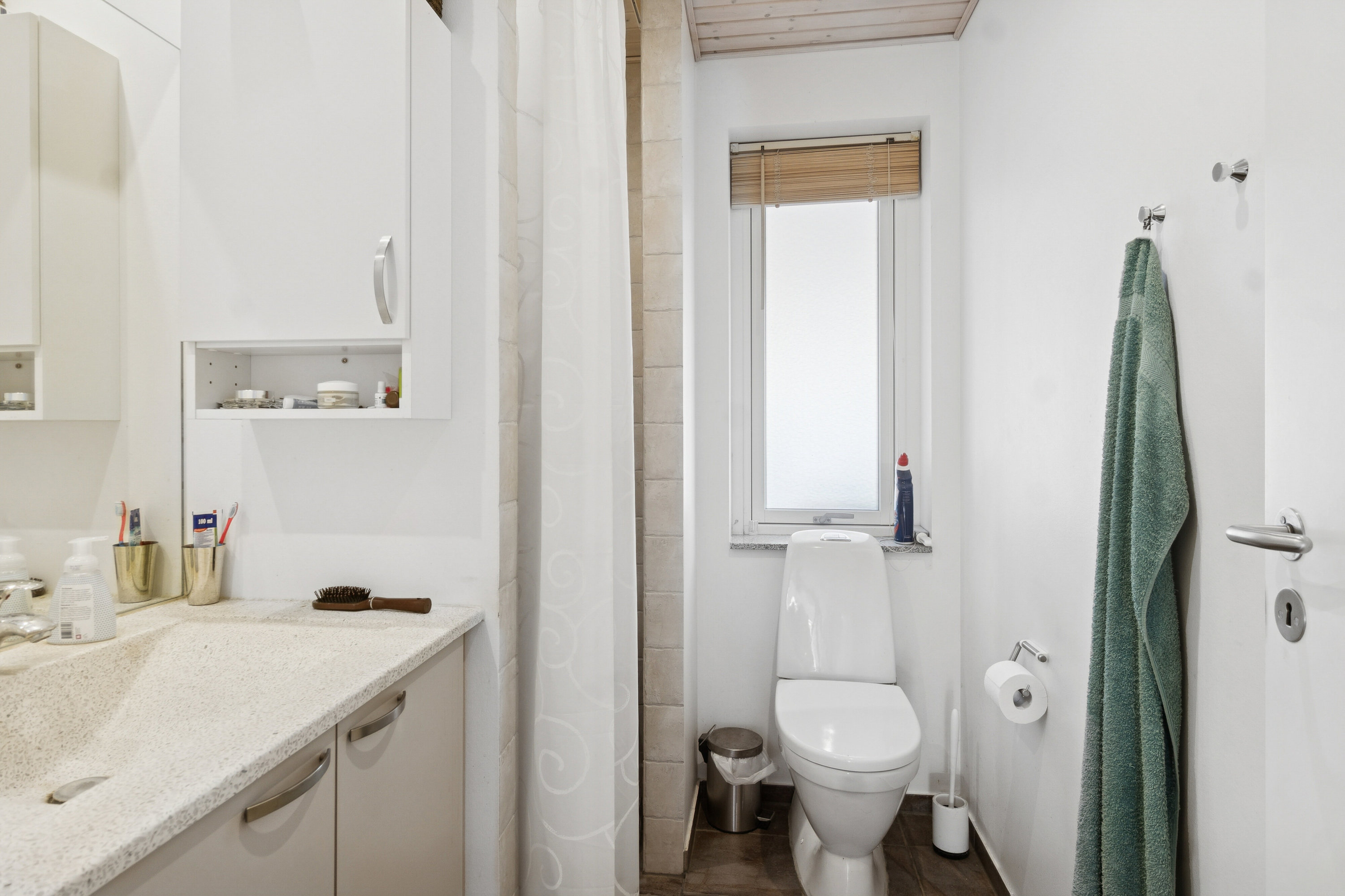 Fremhævet badeværelse billede i fuldskærmstilstand. Billede af Hyldetoften 30, 4281 Gørlev