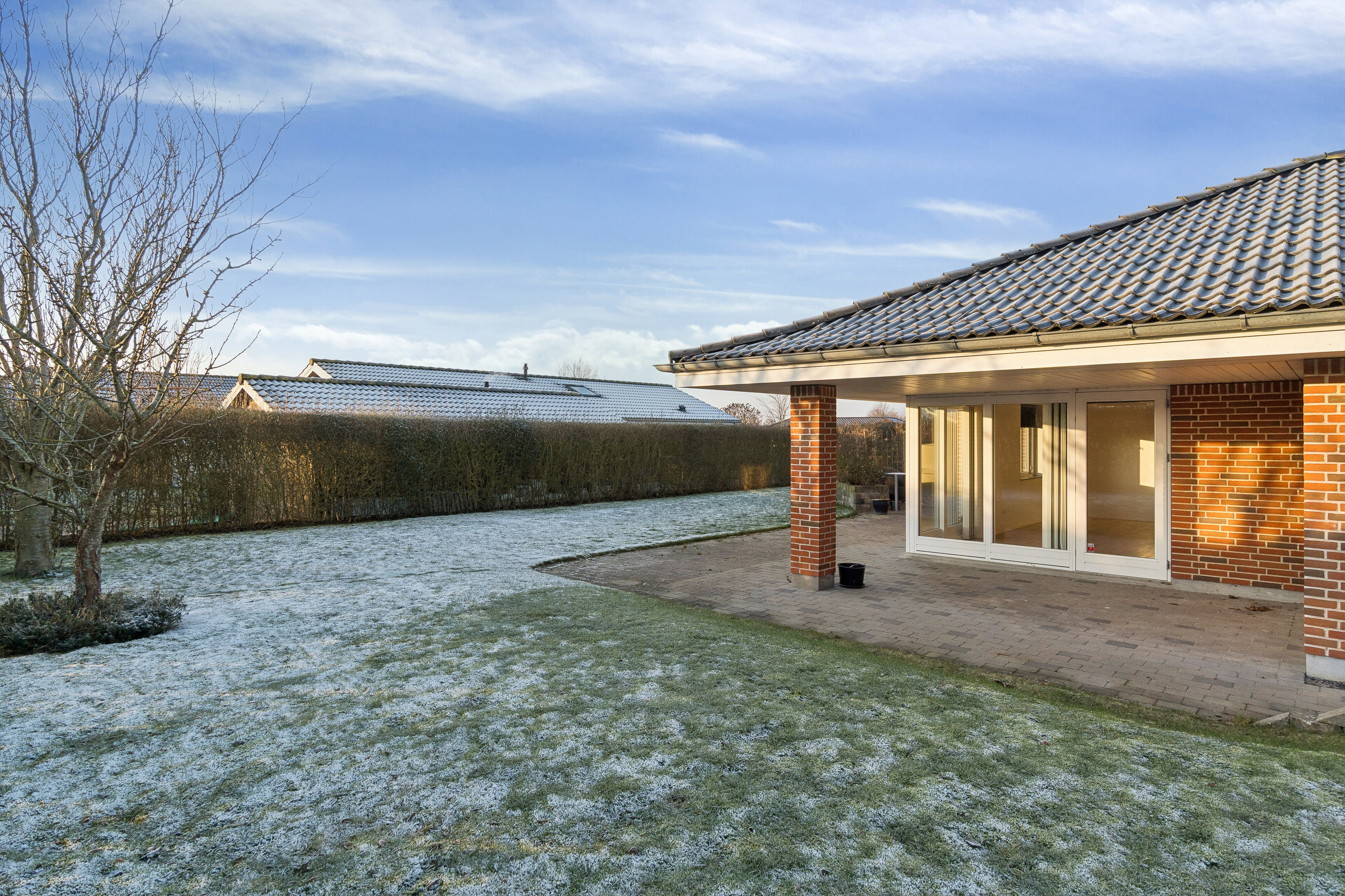 Fremhævet set fra haven billede i fuldskærmstilstand. Billede af Hyldetoften 30, 4281 Gørlev