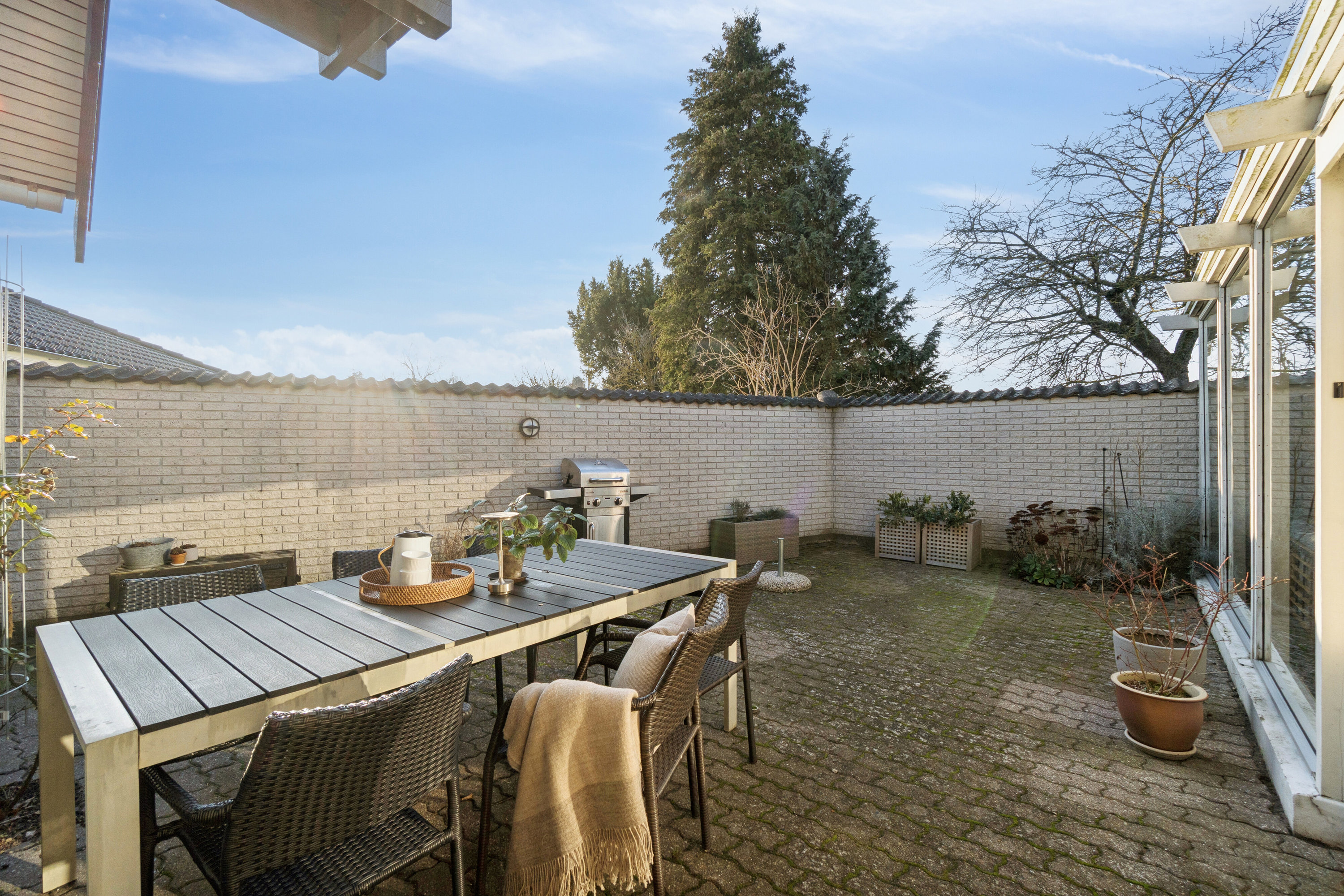 Fremhævet terrasse billede i fuldskærmstilstand. Billede af Priamos Alle 5, 2650 Hvidovre