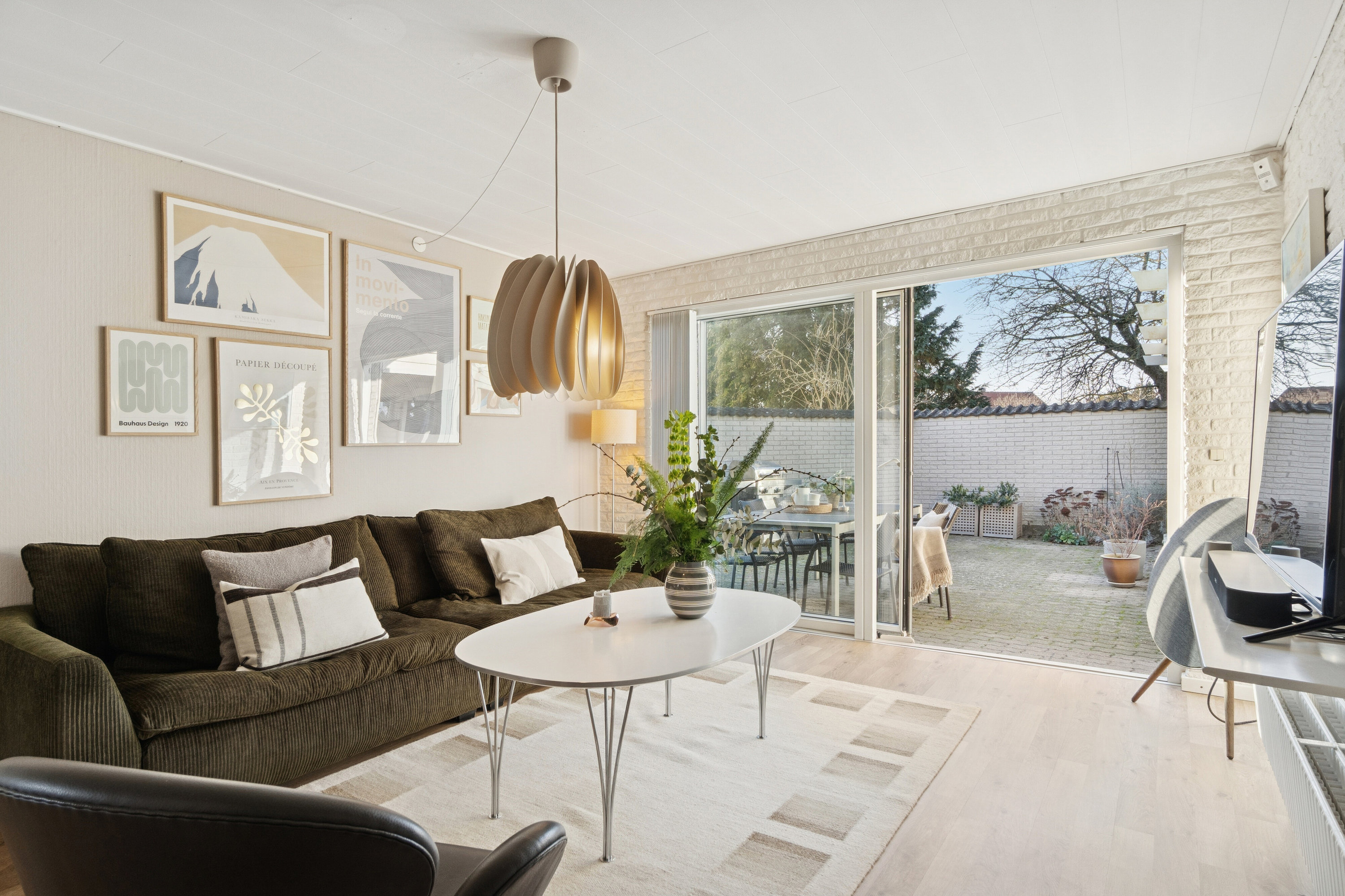 Fremhævet stue billede i fuldskærmstilstand. Billede af Priamos Alle 5, 2650 Hvidovre