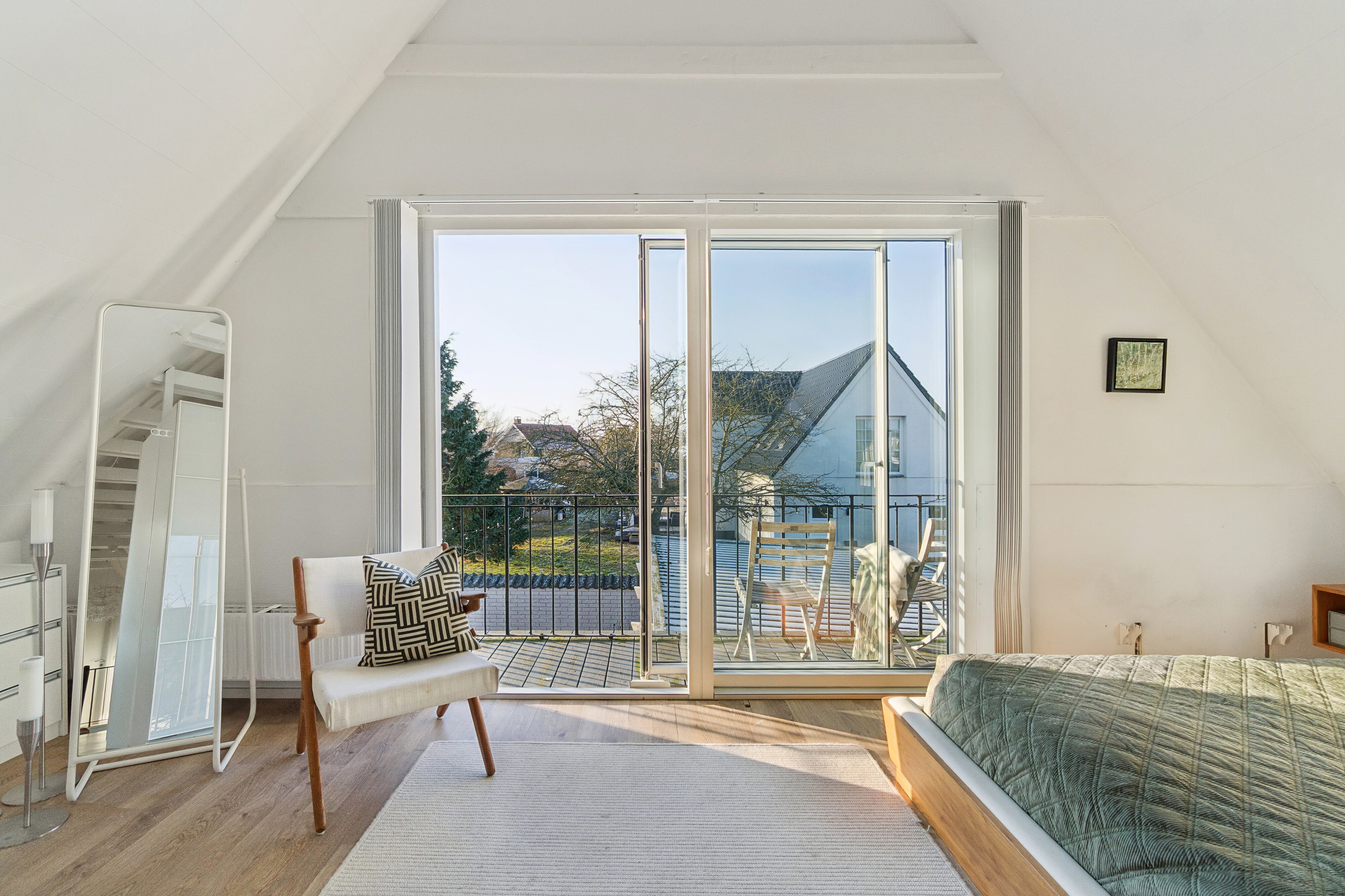 Fremhævet soveværelse billede i fuldskærmstilstand. Billede af Priamos Alle 5, 2650 Hvidovre