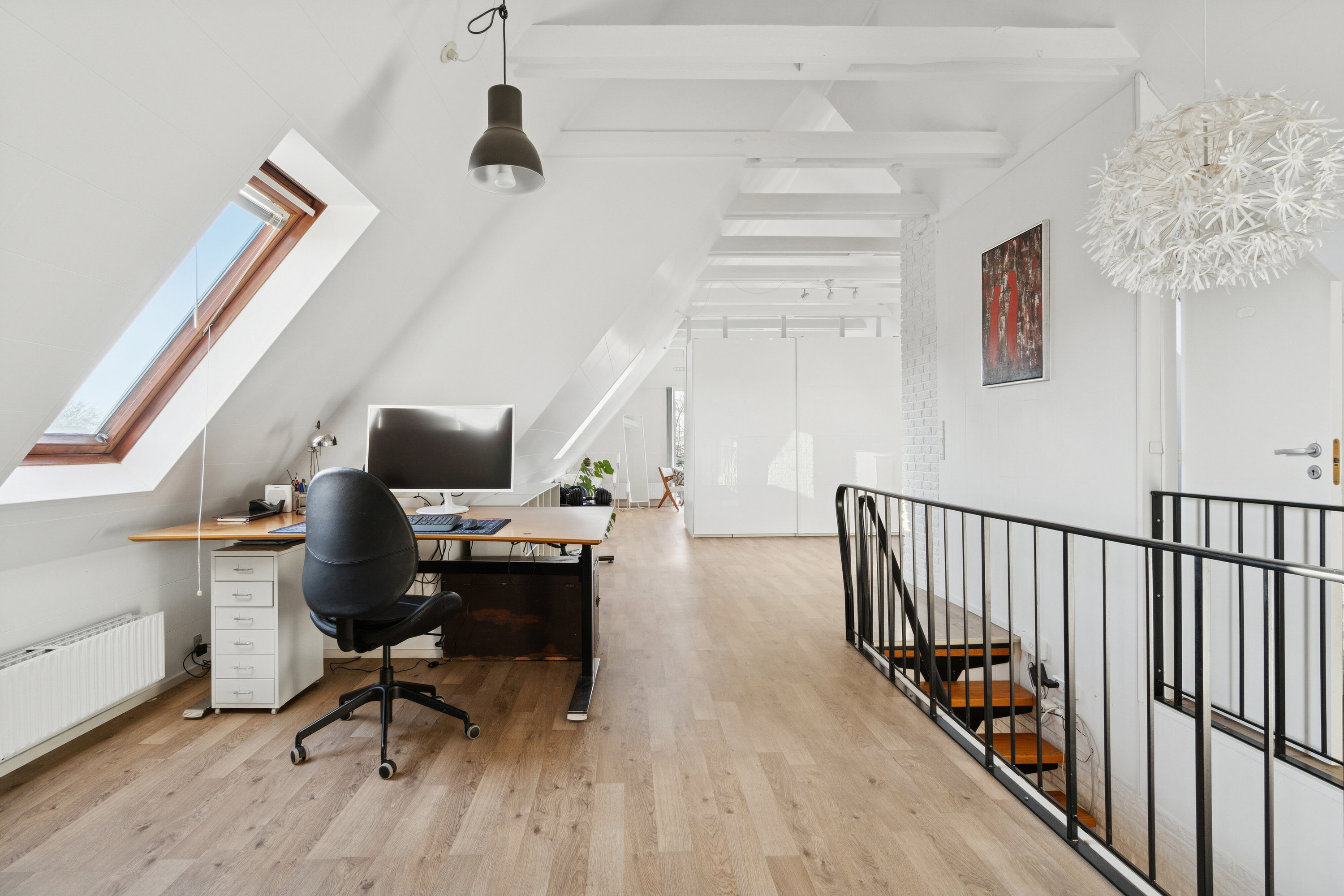 Fremhævet arbejdsværelse billede i fuldskærmstilstand. Billede af Priamos Alle 5, 2650 Hvidovre