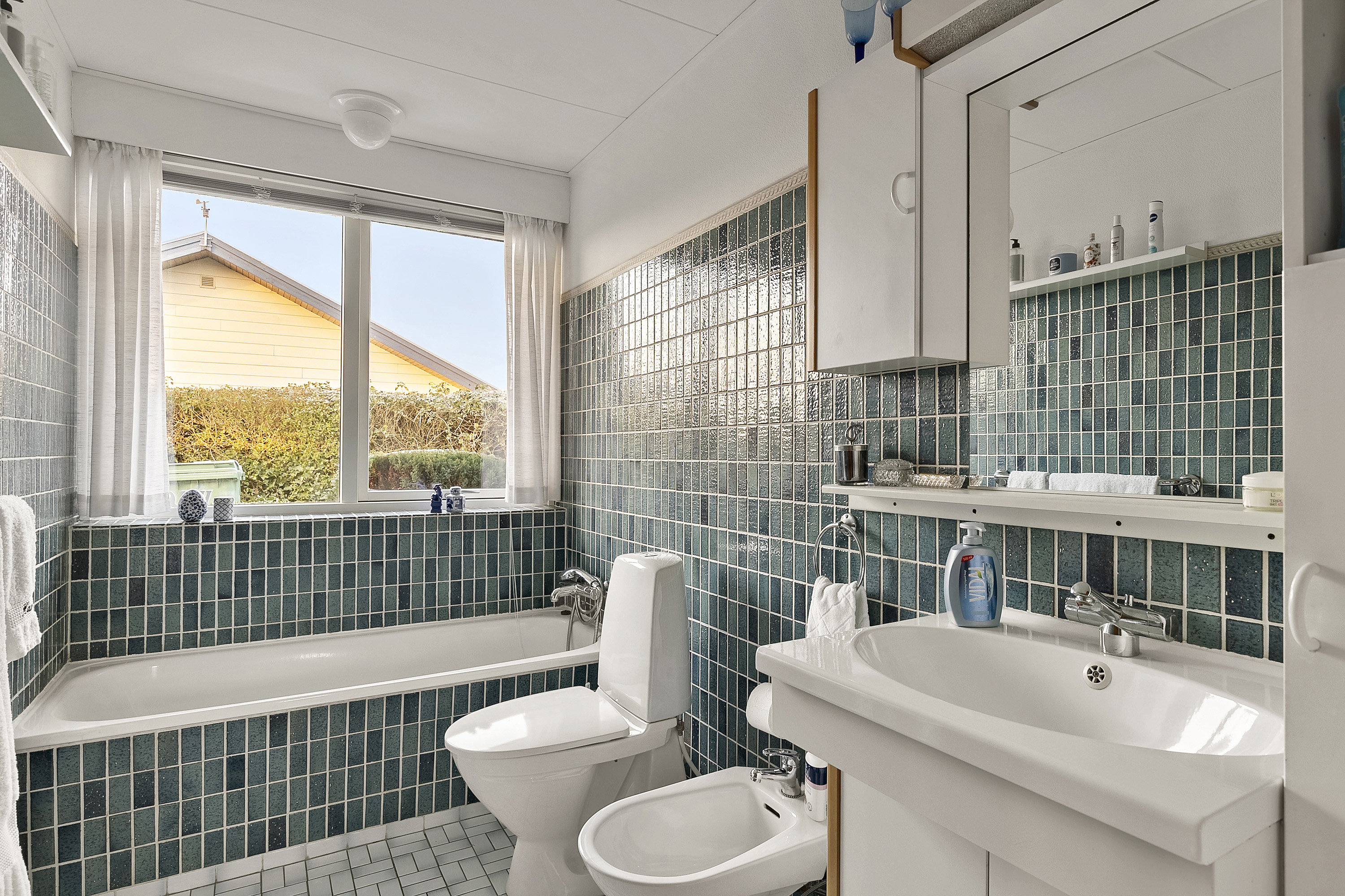 Fremhævet badeværelse billede i fuldskærmstilstand. Billede af Bygvænget 3, Virring, 8660 Skanderborg