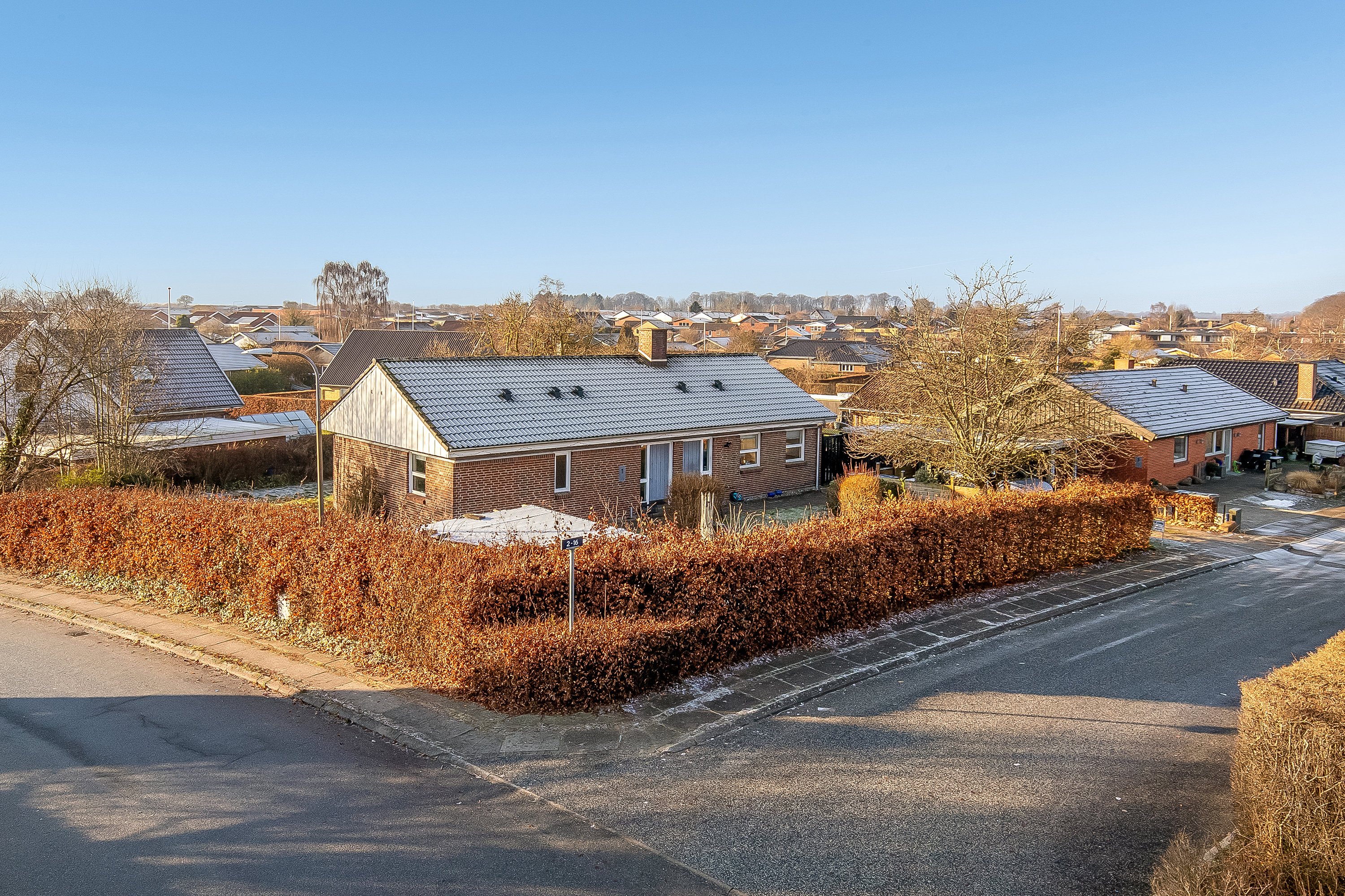 Fremhævet mastefoto billede i fuldskærmstilstand. Billede af Bjerrevænget 16, Brejning, 7080 Børkop