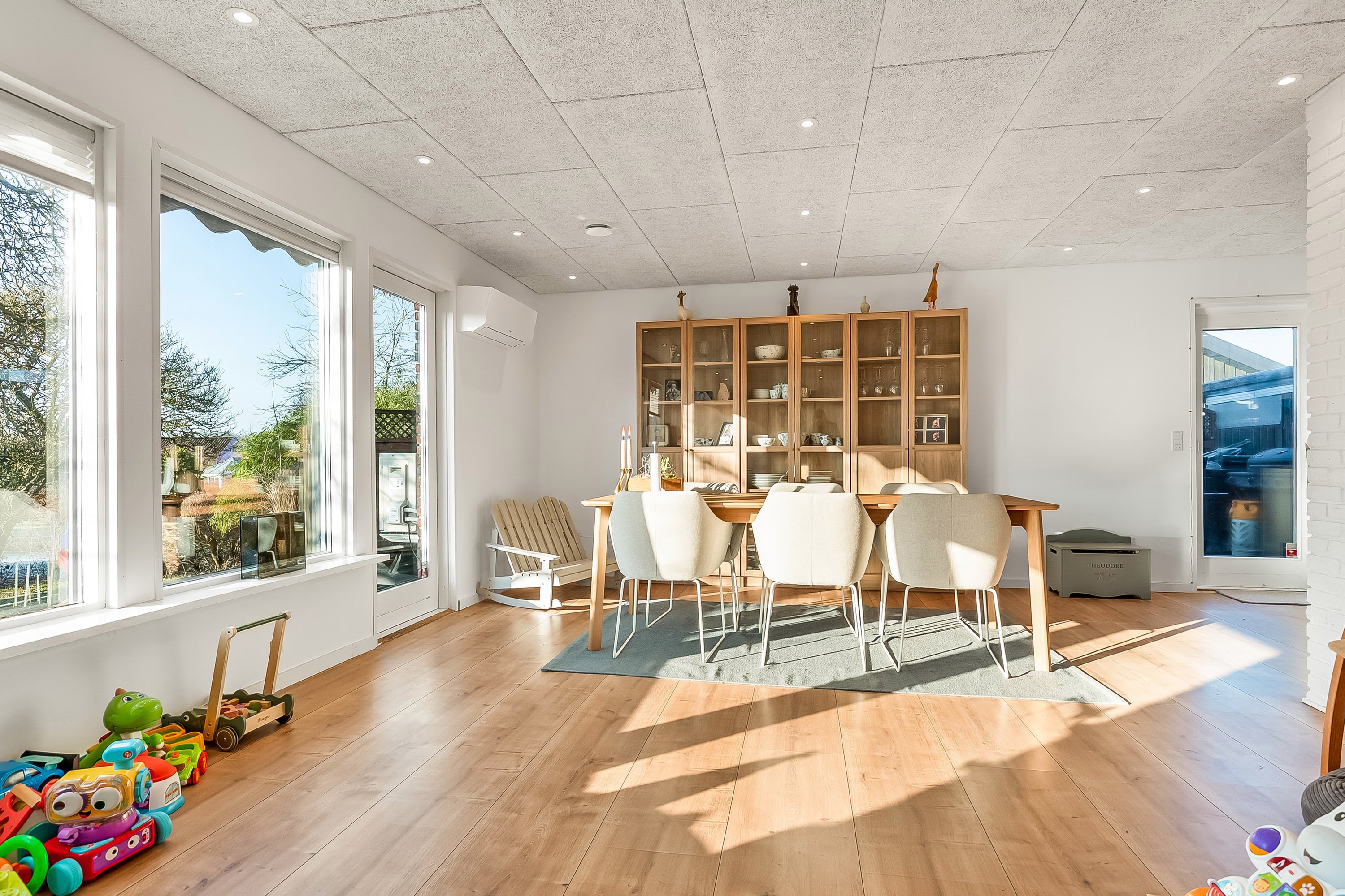 Fremhævet stue billede i fuldskærmstilstand. Billede af Bjerrevænget 16, Brejning, 7080 Børkop