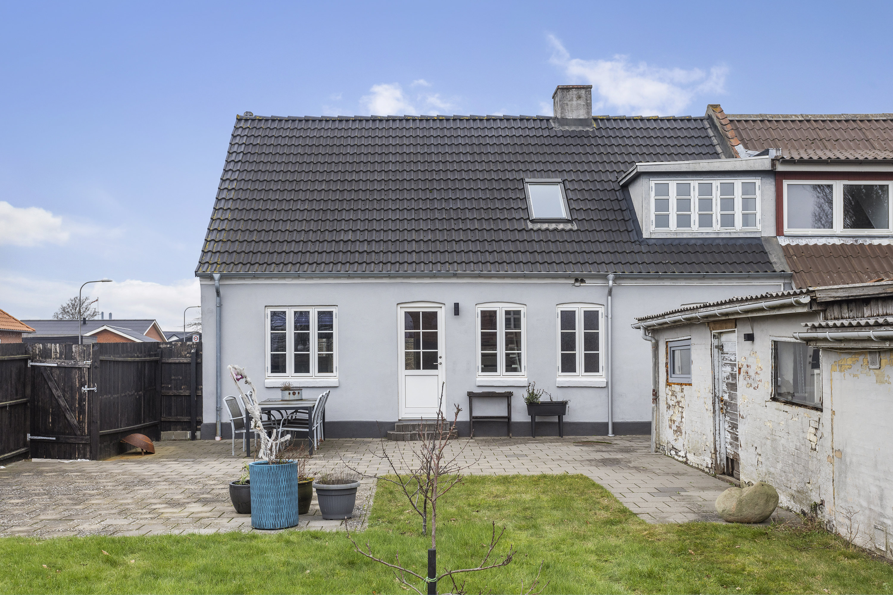 Fremhævet facade billede i fuldskærmstilstand. Billede af Falkevej 26, 9900 Frederikshavn