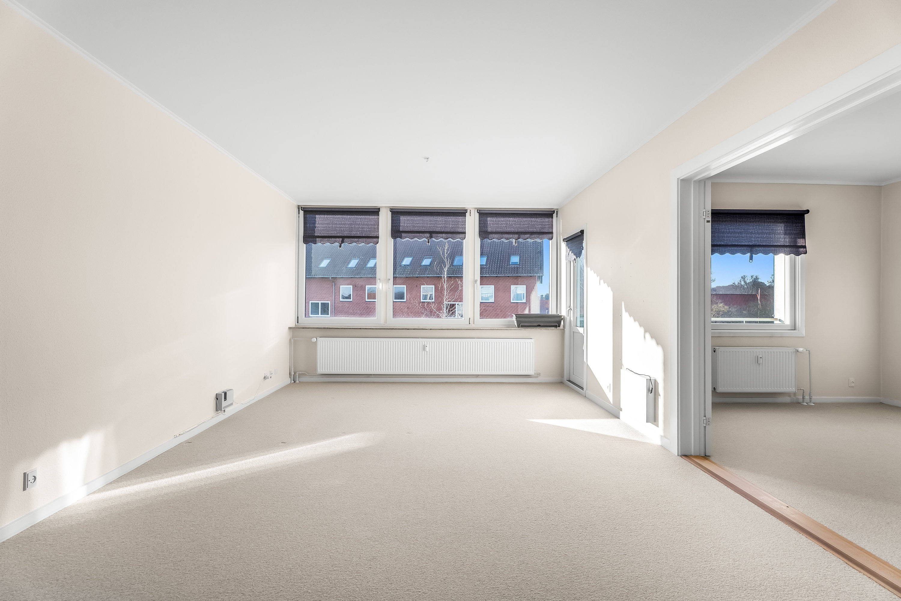 Fremhævet stue billede i fuldskærmstilstand. Billede af Sønderparken 4, 1. tv., 4930 Maribo