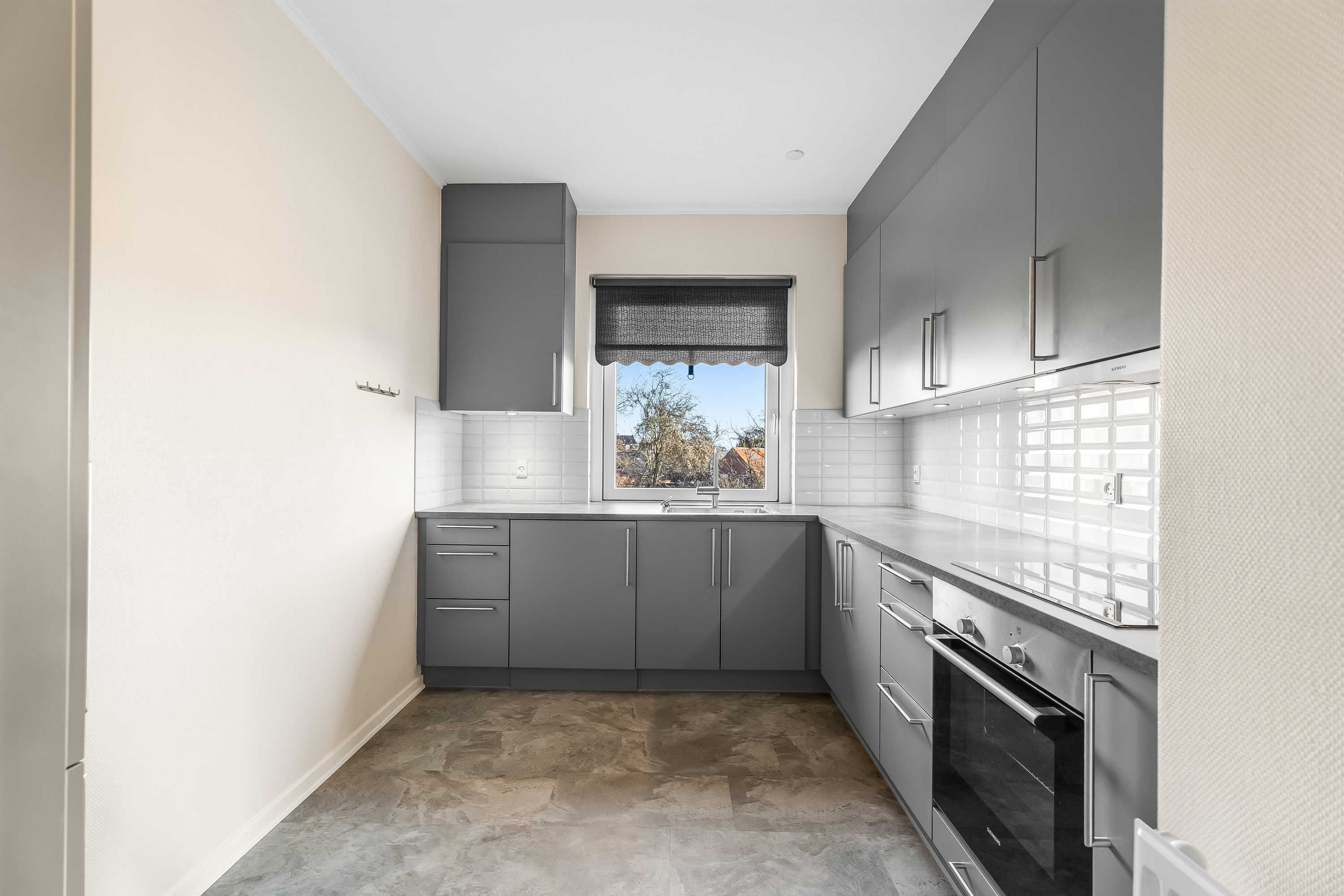 Miniaturebillede 1: køkken. Billede af Sønderparken 4, 1. tv., 4930 Maribo