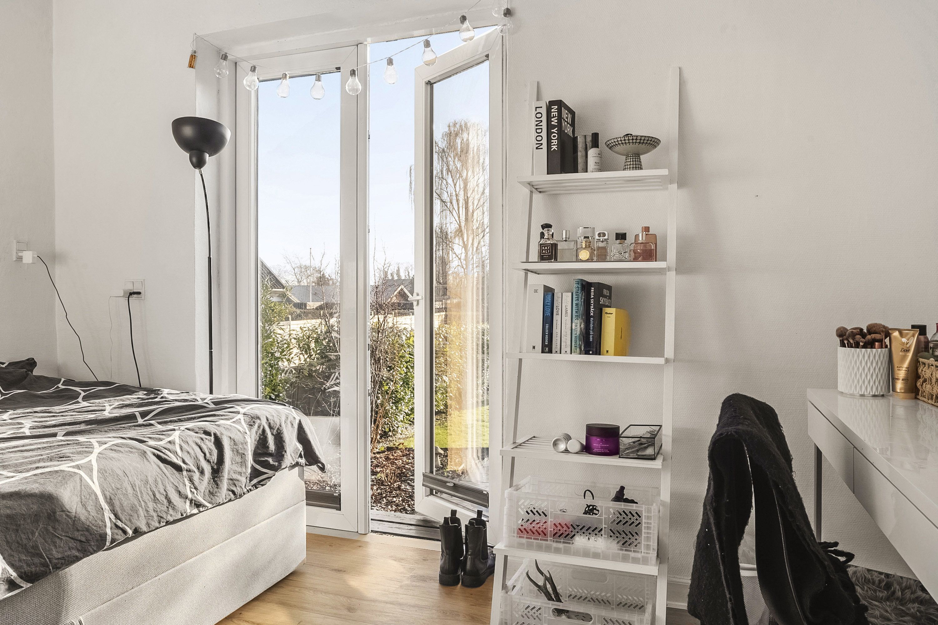 Fremhævet soveværelse billede i fuldskærmstilstand. Billede af Carl Plougs Vej 3, 8700 Horsens