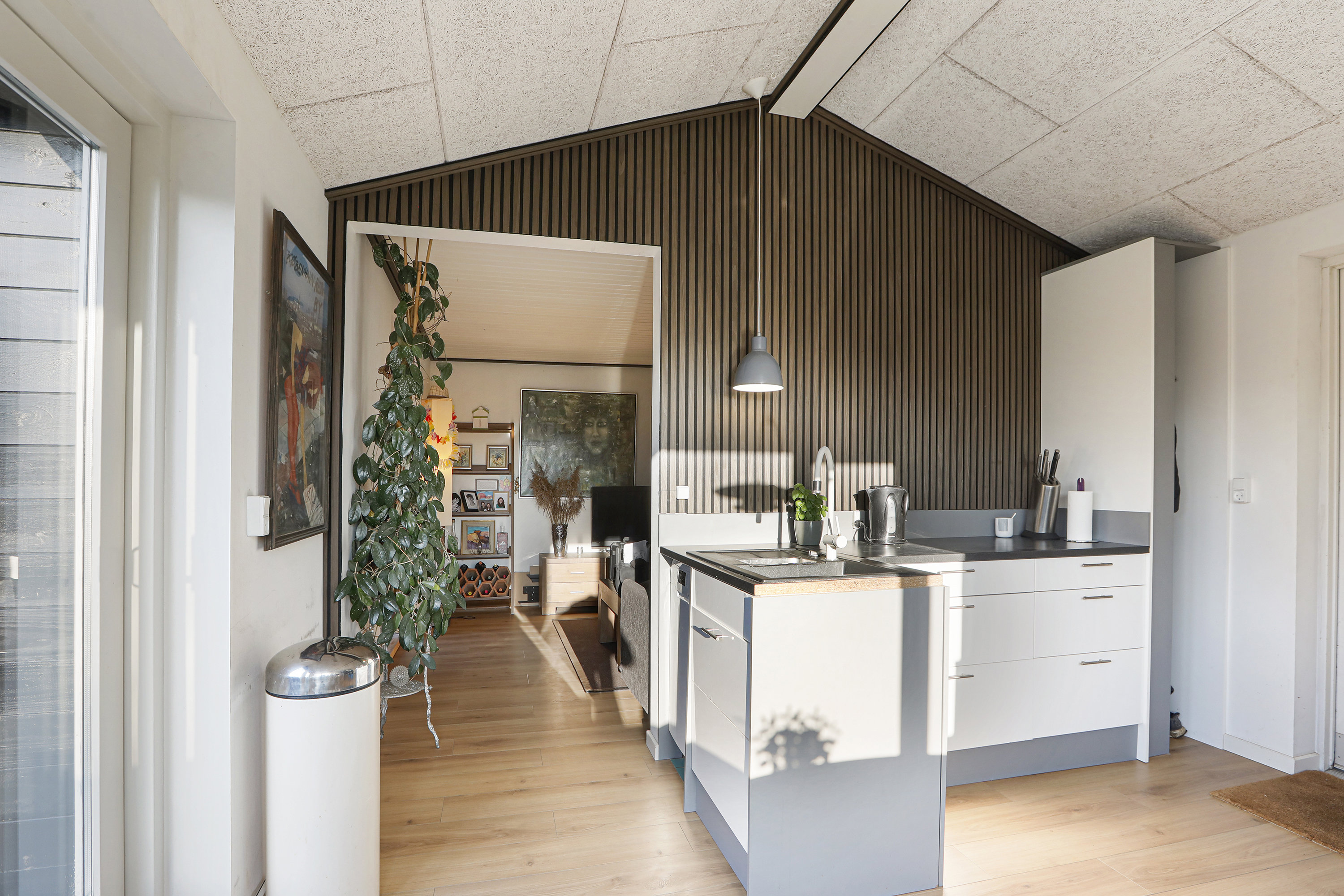 Fremhævet køkken-alrum billede i fuldskærmstilstand. Billede af Asynjevej 47, 2740 Skovlunde