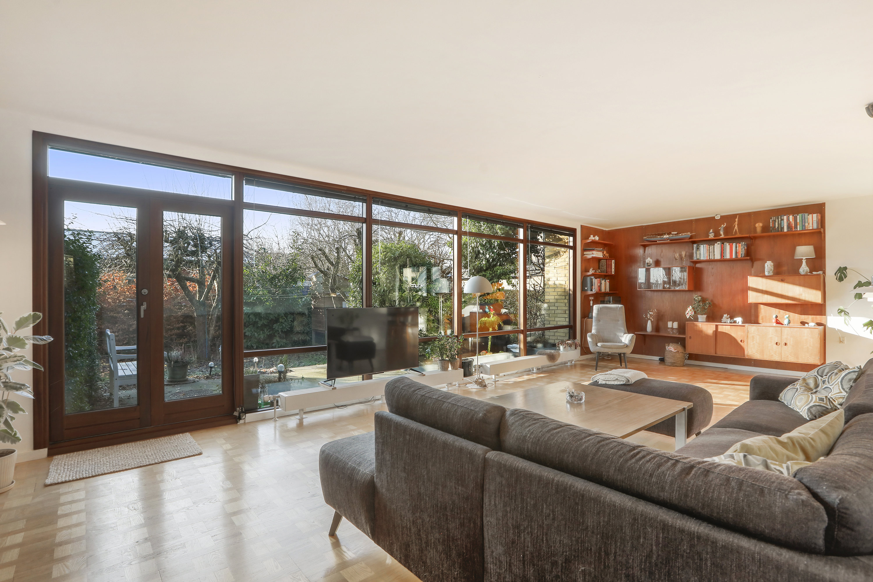 Fremhævet stue billede i fuldskærmstilstand. Billede af Gl.Skovlundevej 64, 2740 Skovlunde