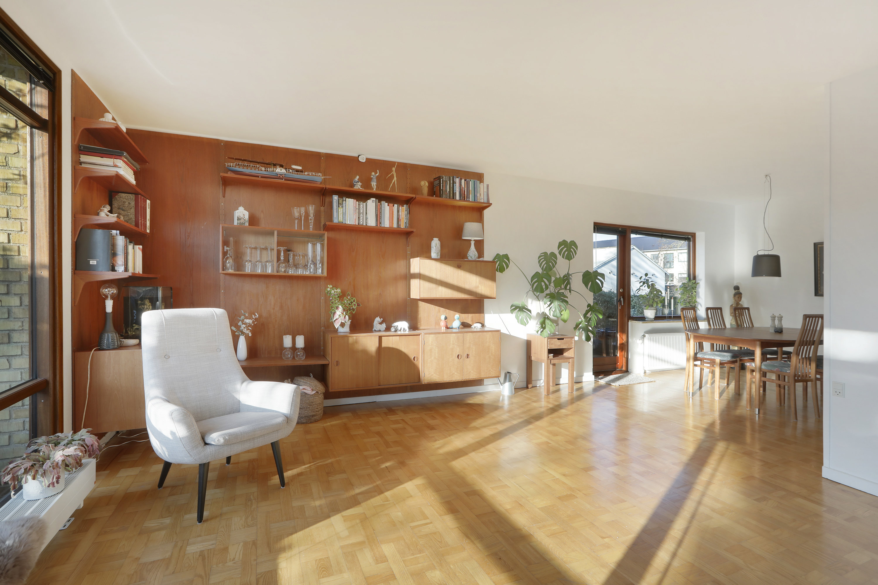 Fremhævet stue billede i fuldskærmstilstand. Billede af Gl.Skovlundevej 64, 2740 Skovlunde