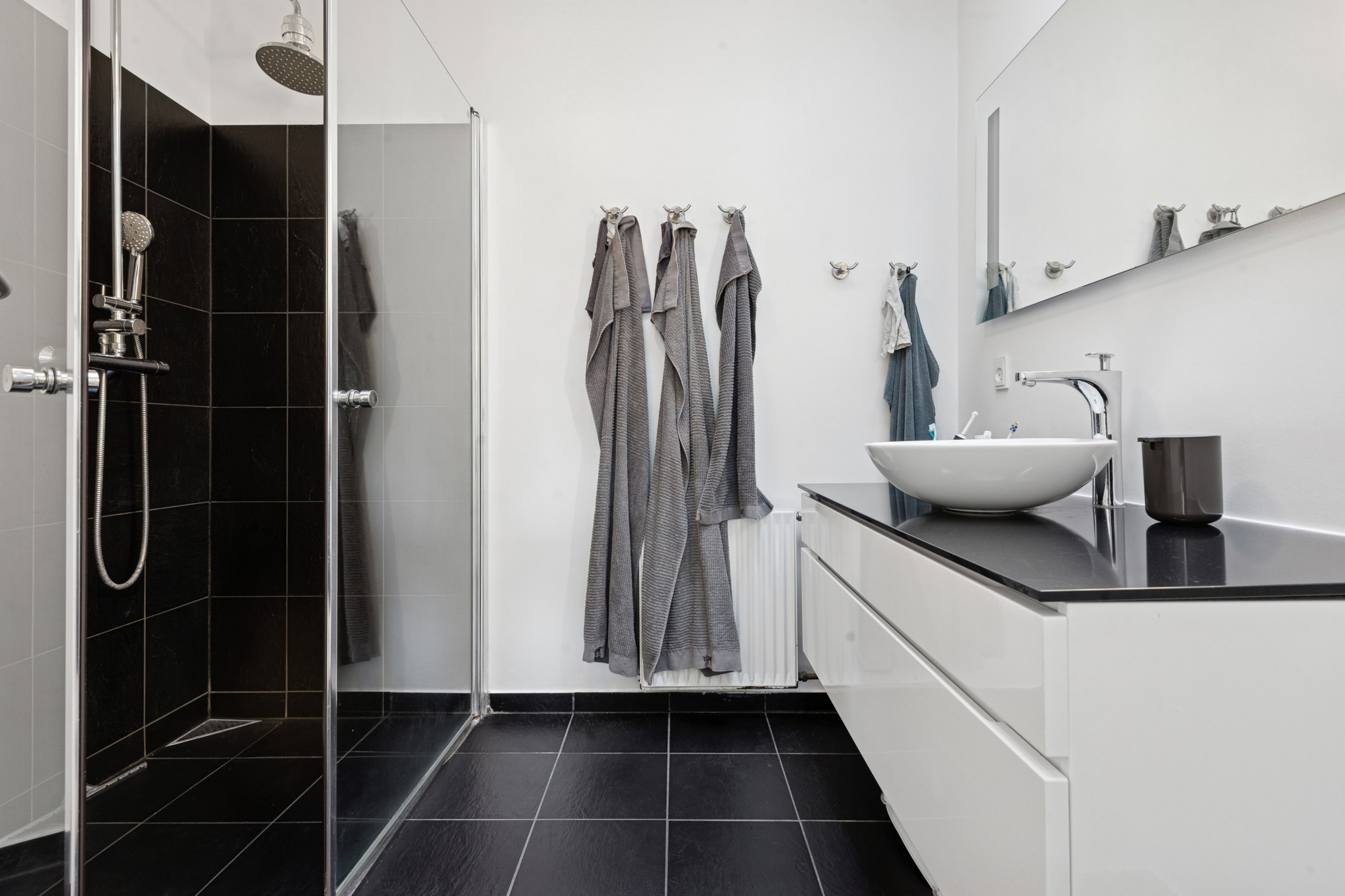 Fremhævet badeværelse billede i fuldskærmstilstand. Billede af Årøjel 4, 2670 Greve