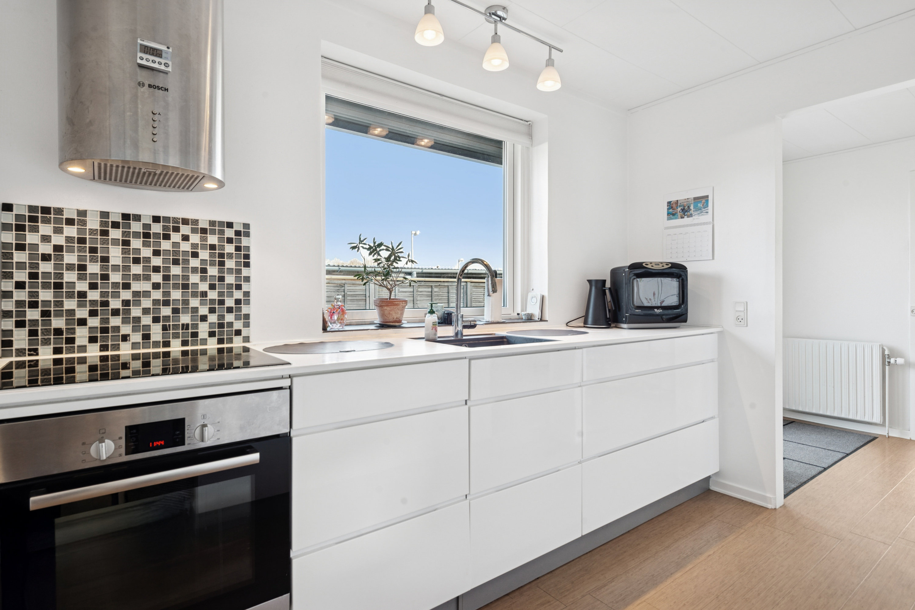 Fremhævet køkken billede i fuldskærmstilstand. Billede af Årøjel 4, 2670 Greve